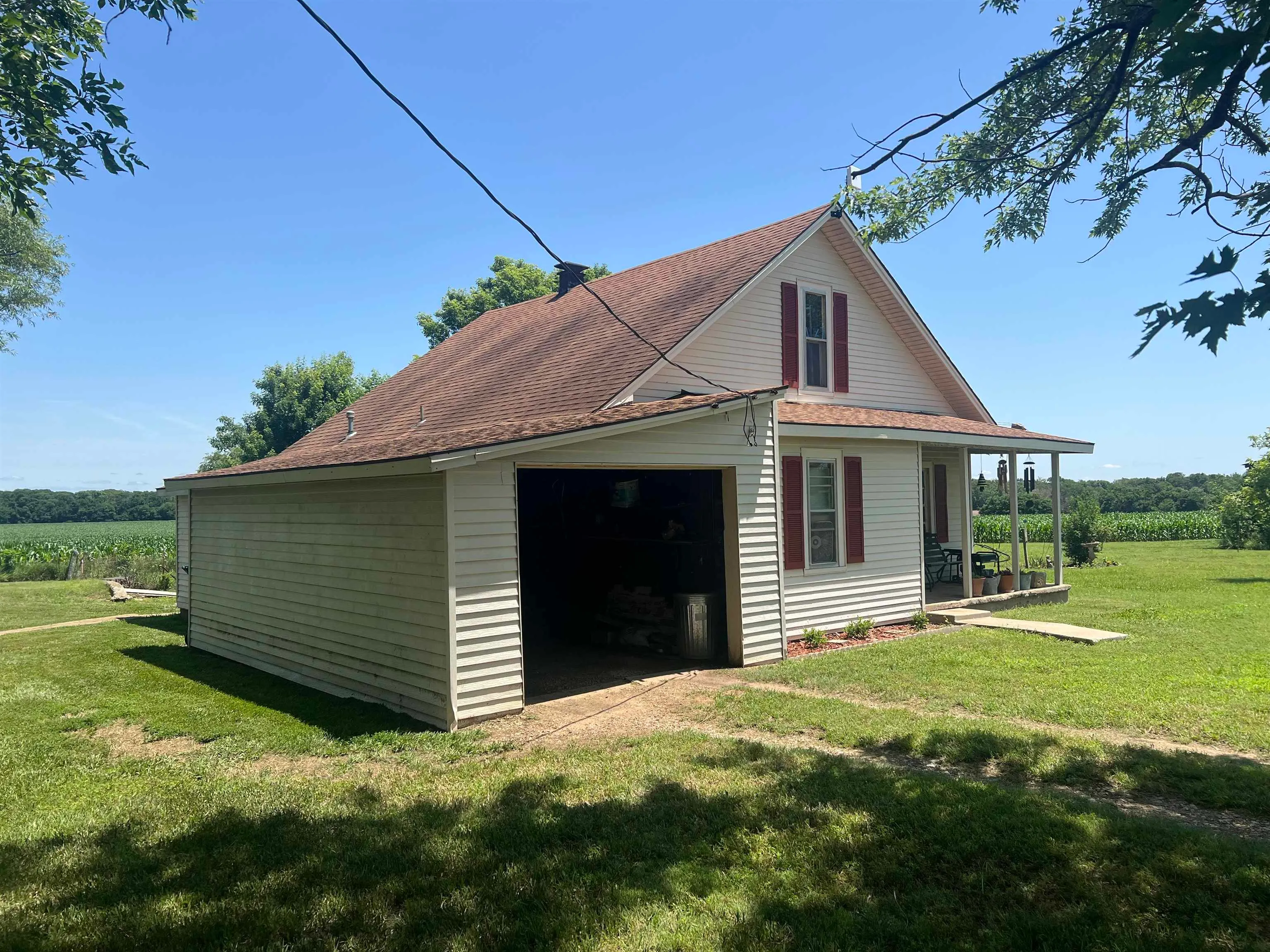 Atlanta, Kansas 67008, United States, 3 Bedrooms Bedrooms, ,1 BathroomBathrooms,Residential,Pending,190534