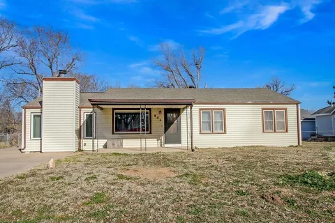 806 N Clara St, Wichita, KS 67212 - MLS#: 652144
