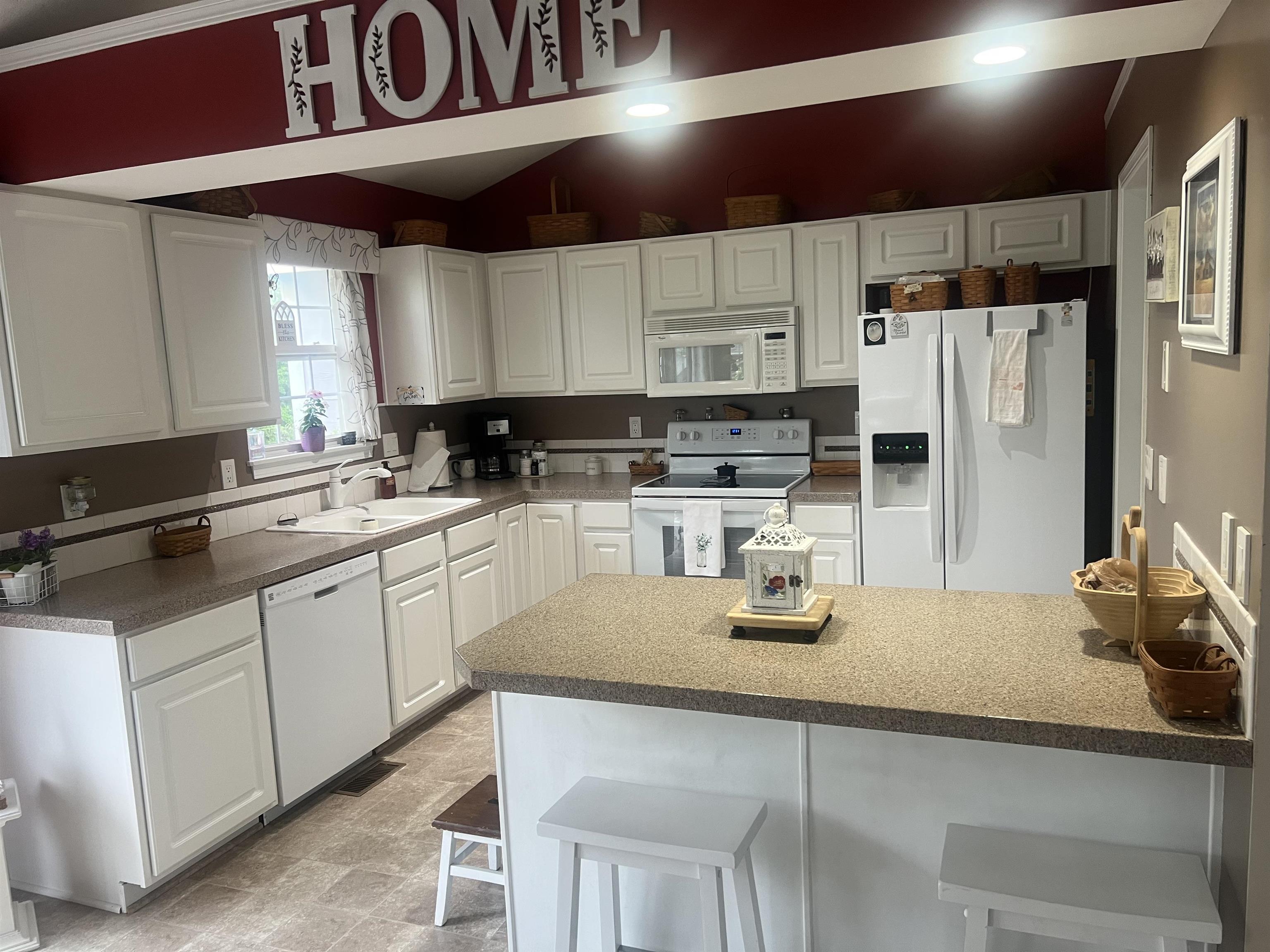 5037 E Pembrook Ct, Wichita, Virginia image 5