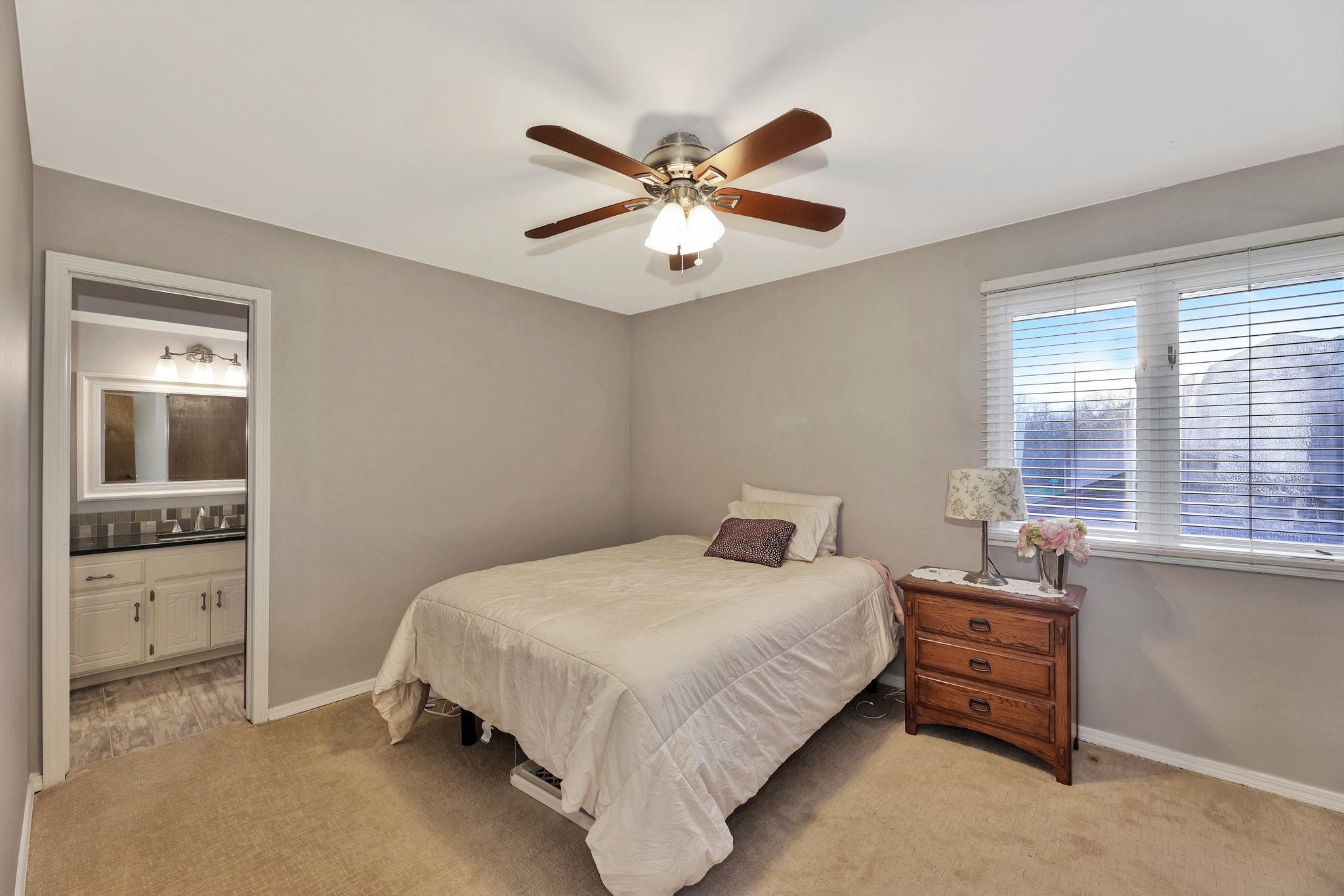 Wichita, Kansas 67207, United States, 3 Bedrooms Bedrooms, ,4 BathroomsBathrooms,Residential,Pending,67511