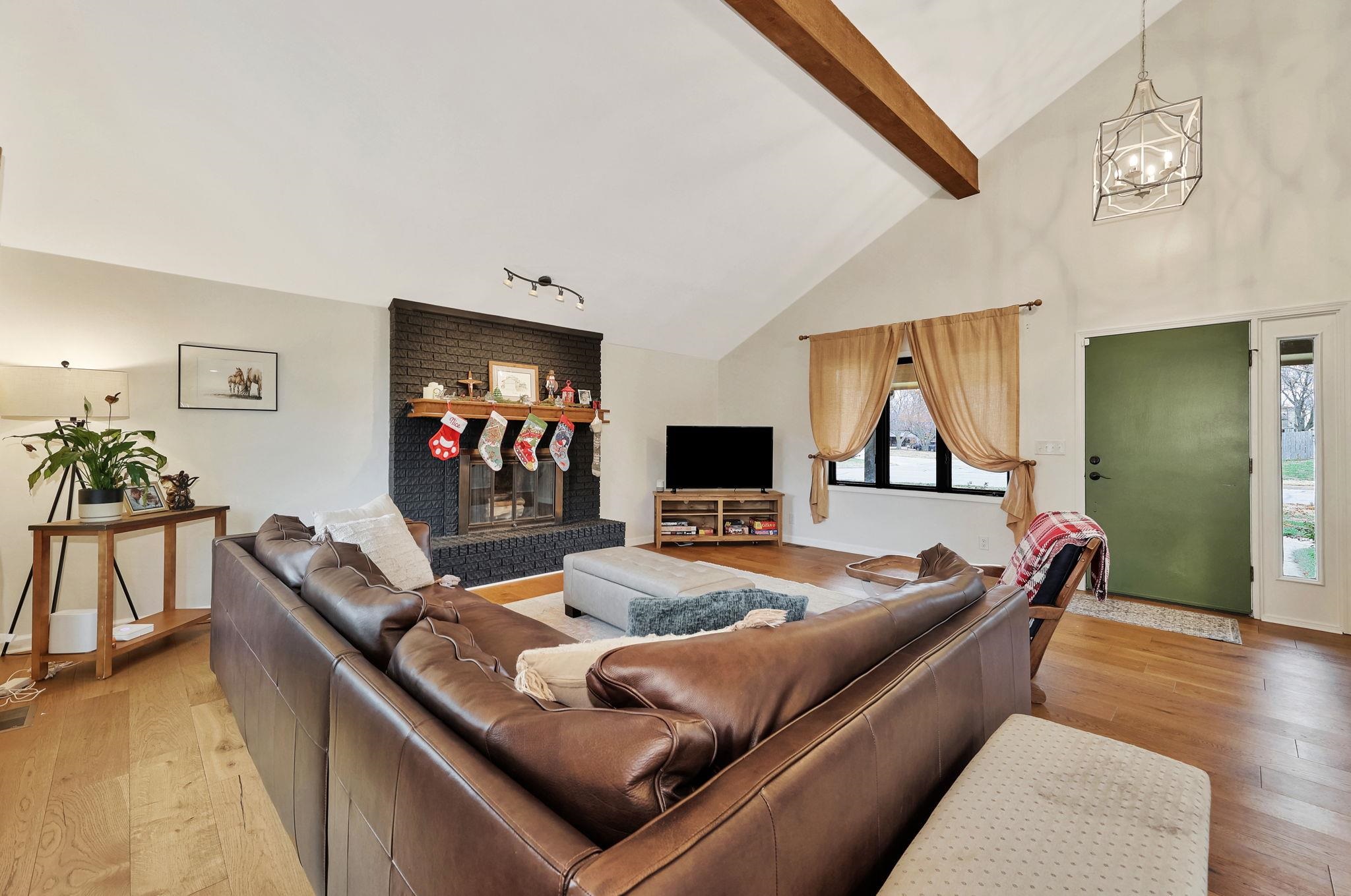 Wichita, Kansas 67207, United States, 3 Bedrooms Bedrooms, ,4 BathroomsBathrooms,Residential,Pending,67511