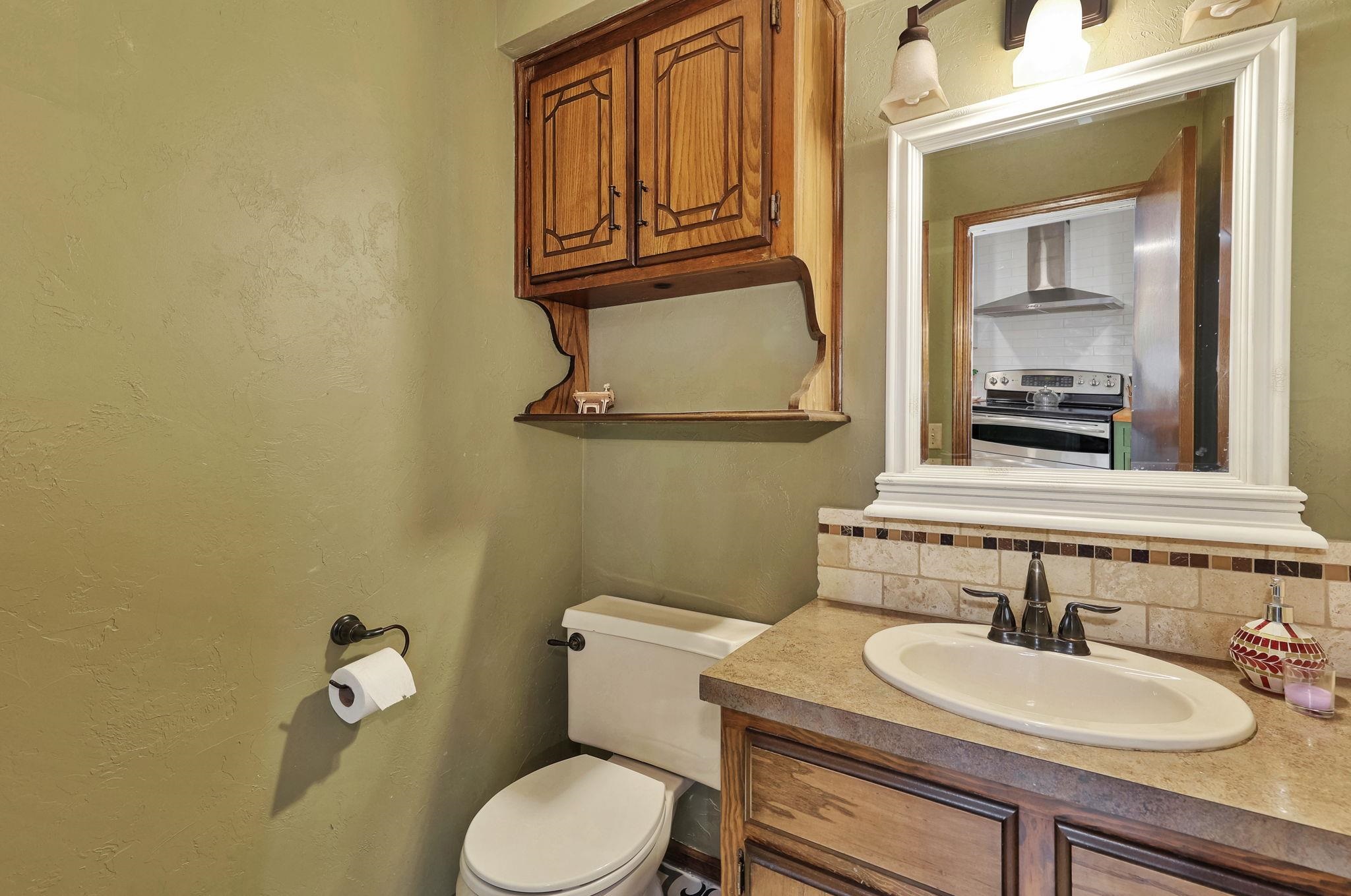 Wichita, Kansas 67207, United States, 3 Bedrooms Bedrooms, ,4 BathroomsBathrooms,Residential,Pending,67511