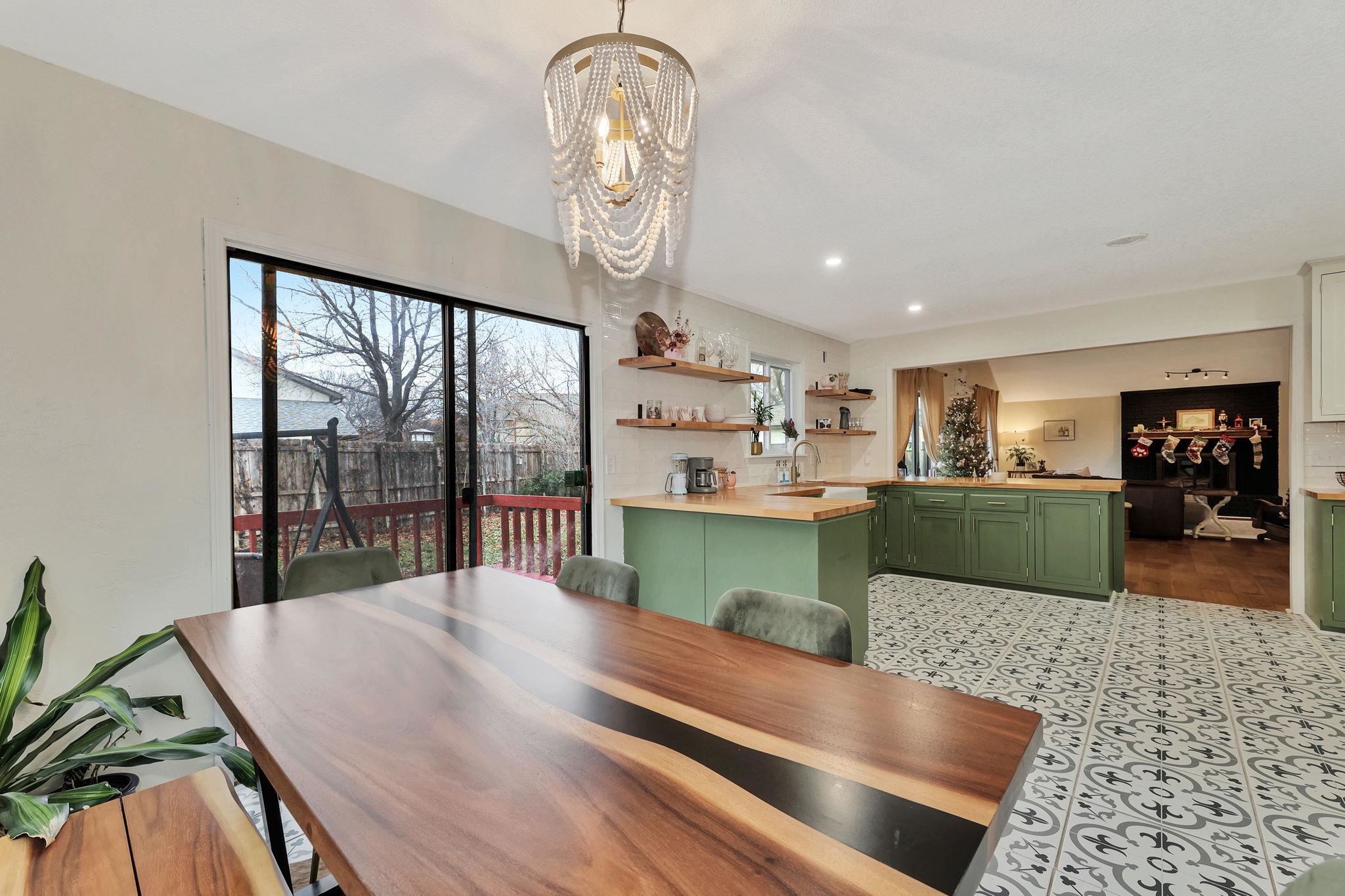 Wichita, Kansas 67207, United States, 3 Bedrooms Bedrooms, ,4 BathroomsBathrooms,Residential,Pending,67511