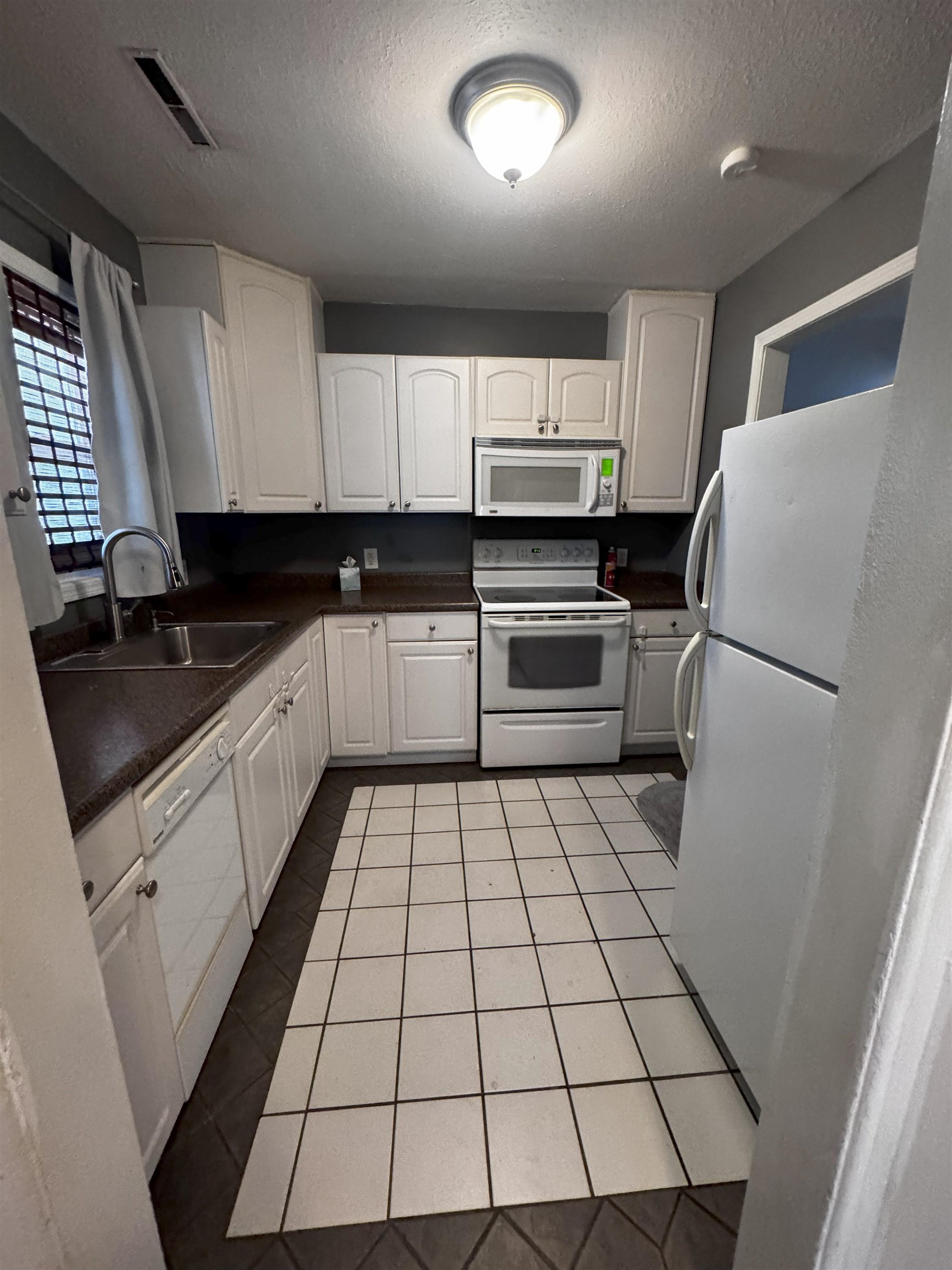 2332 E Rivera, Wichita, Kansas image 9