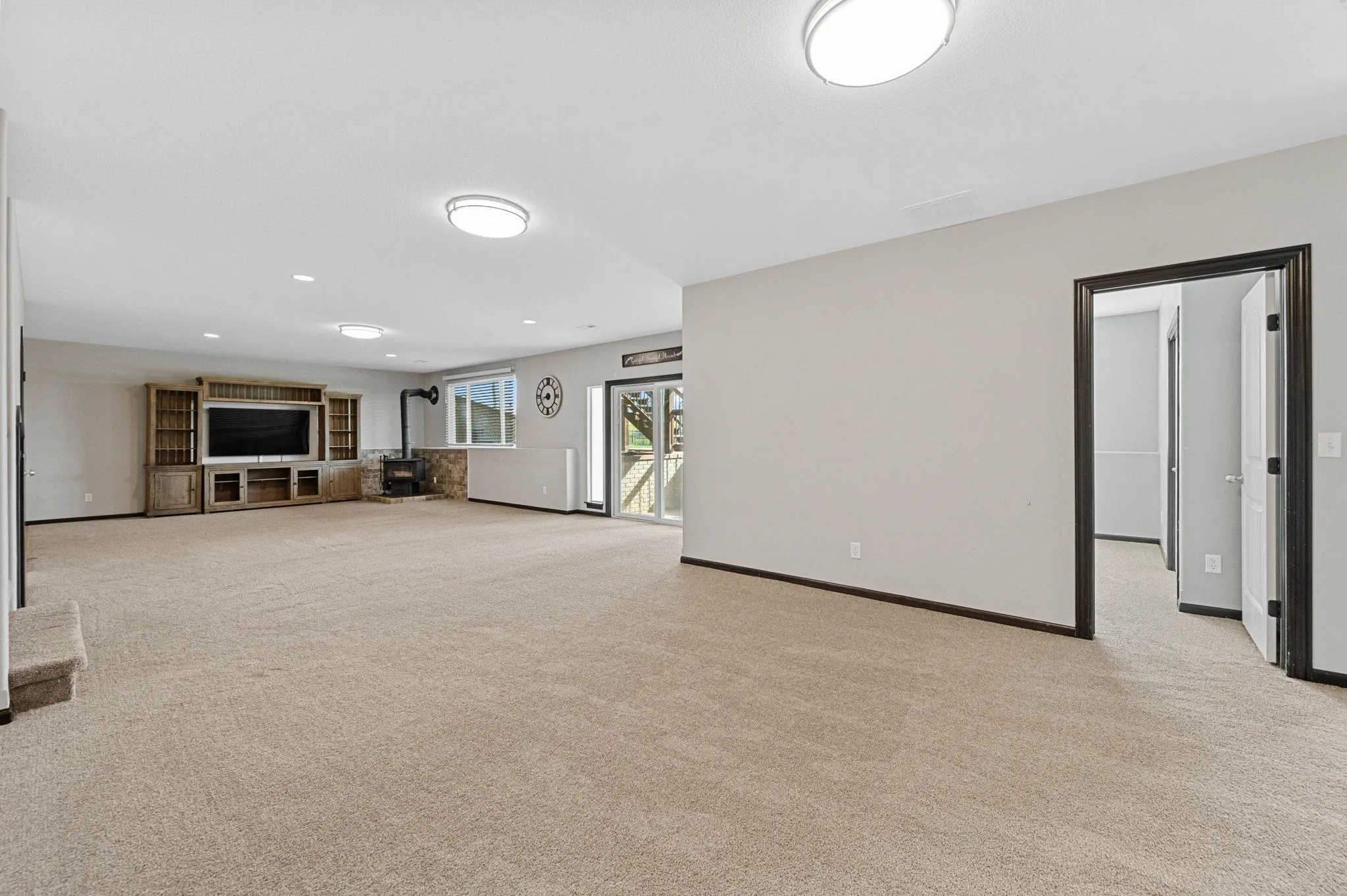 Andover, Kansas 67002, United States, 5 Bedrooms Bedrooms, ,3 BathroomsBathrooms,Residential,Active,127800