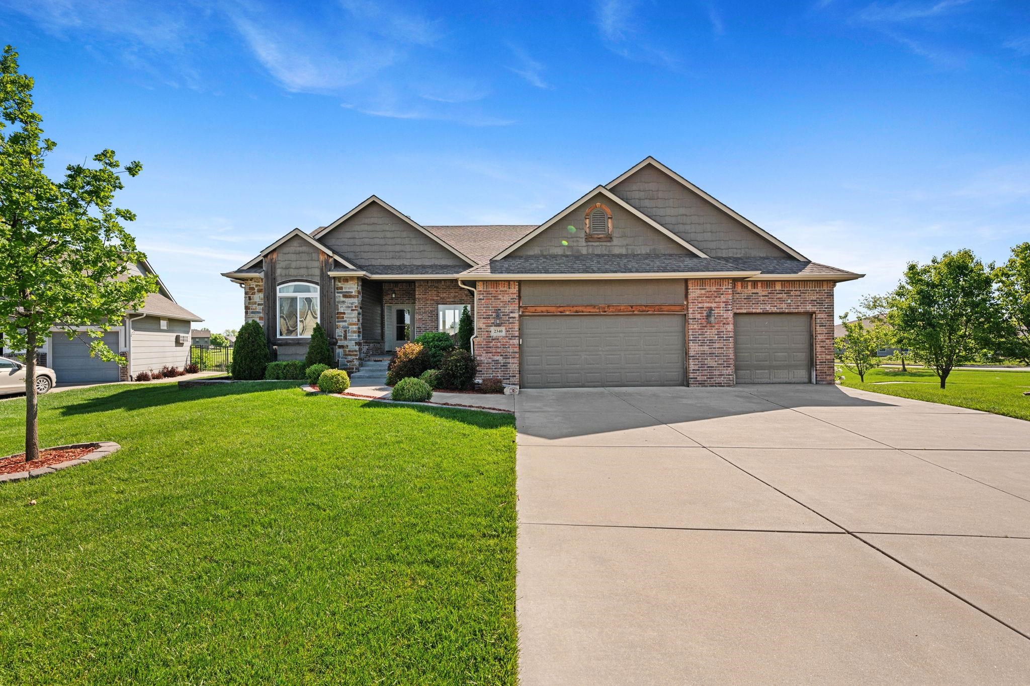 2340 N Lakeview Ct, Andover, Kansas image 1