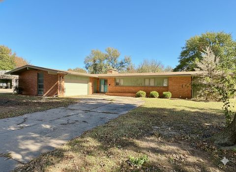 Apartment For Sale - 513 N Madison Ave<br/> Harper County, Anthony, KS 67003