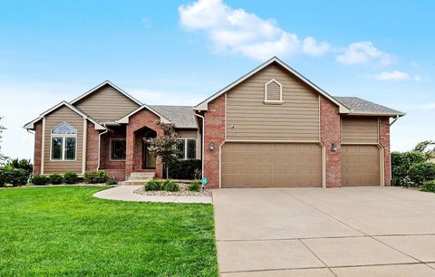 Homes For Sale - 6727 W Northwind Ct<br/> Wichita, KS 67205