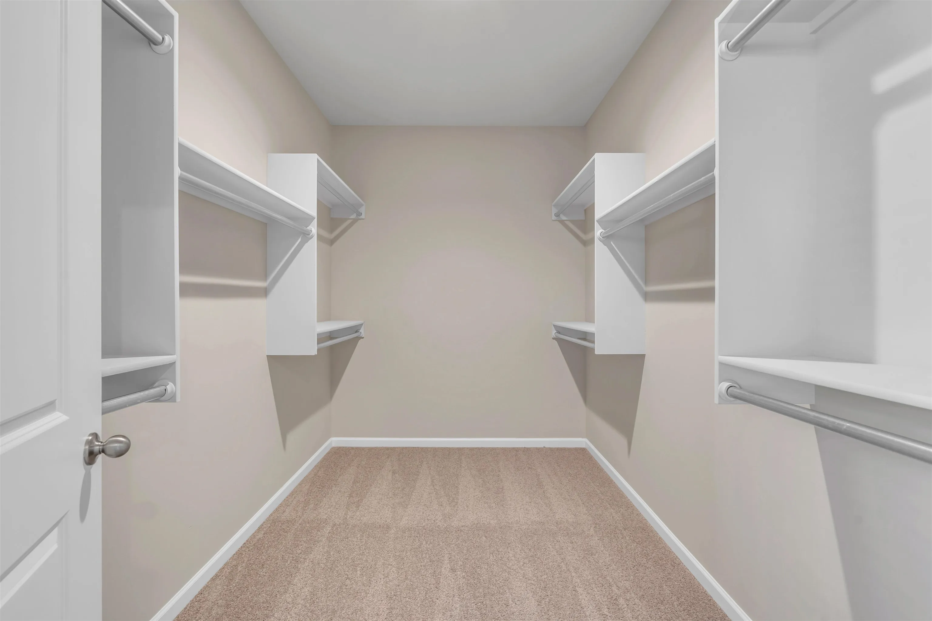 McPherson, Kansas 67460, United States, 4 Bedrooms Bedrooms, ,2 BathroomsBathrooms,Residential,Active,47198