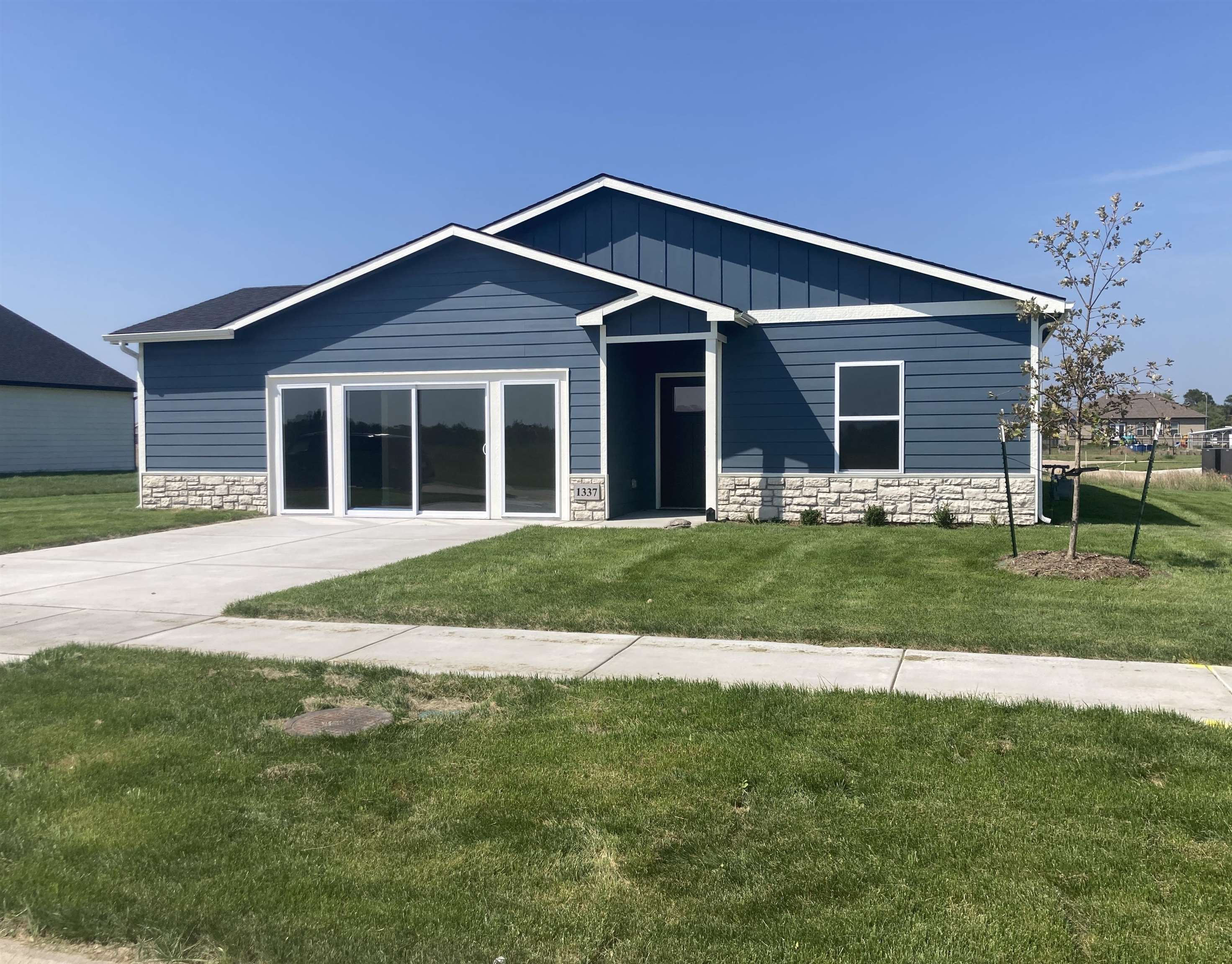 1337 Robin Dr, McPherson, Kansas image 1