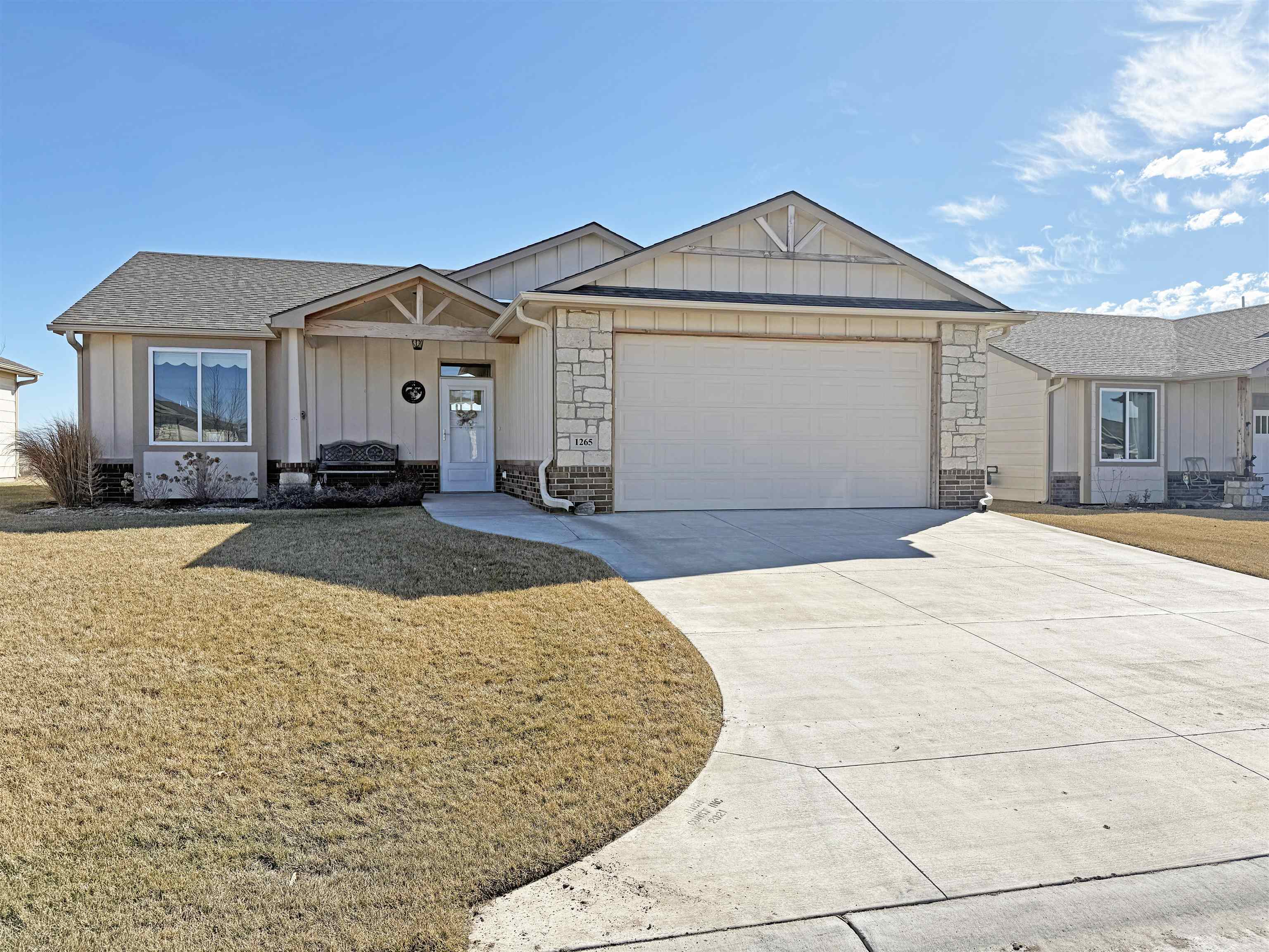 1265 E Park Glen Ct, Clearwater, Kansas image 2