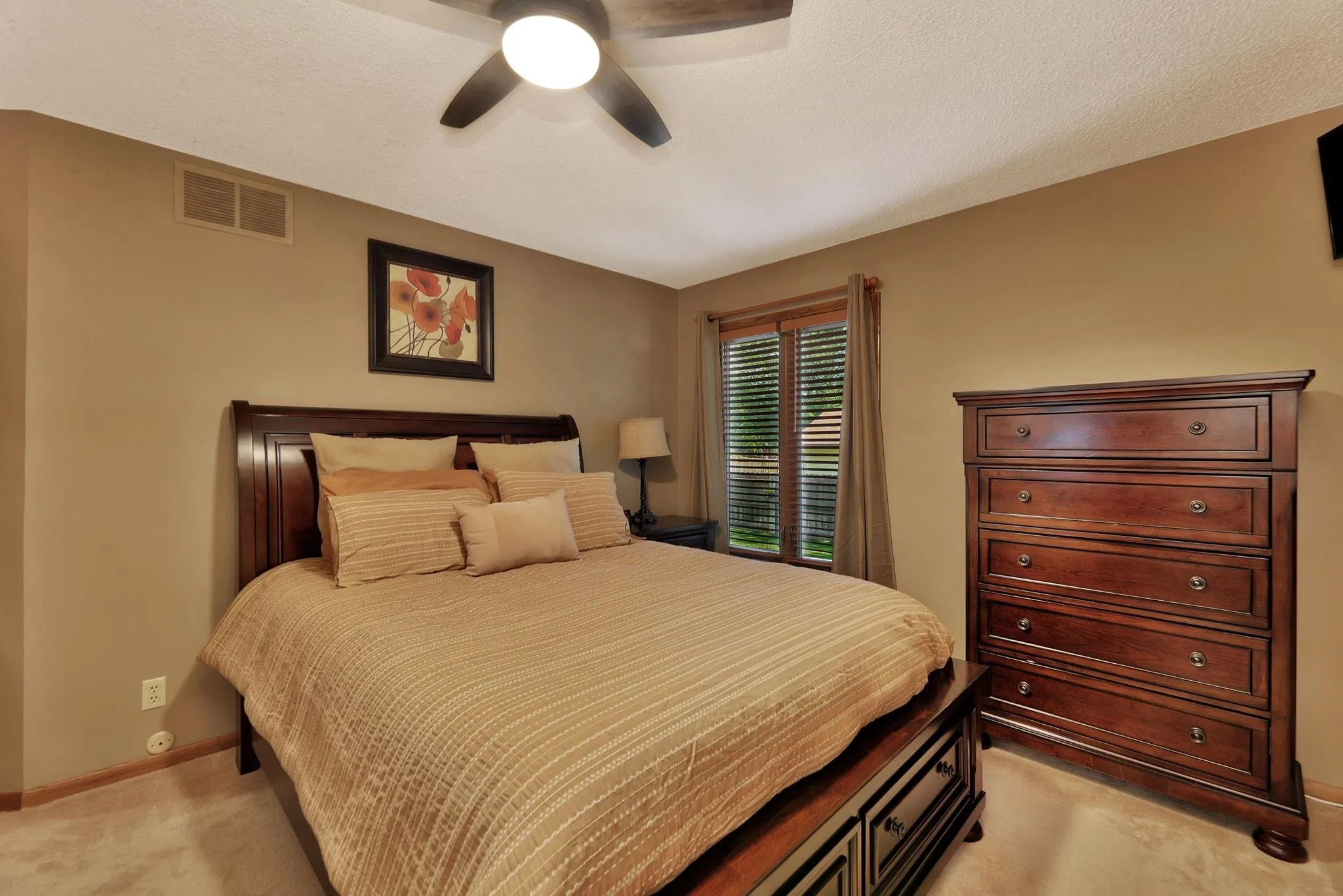 Wichita, Kansas 67212, United States, 4 Bedrooms Bedrooms, ,3 BathroomsBathrooms,Residential,Active,177355