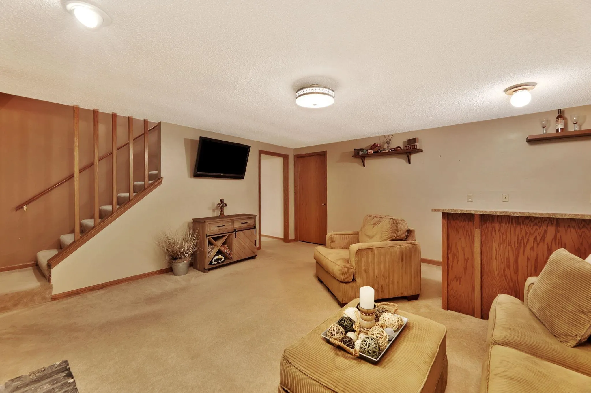 Wichita, Kansas 67212, United States, 4 Bedrooms Bedrooms, ,3 BathroomsBathrooms,Residential,Active,177355