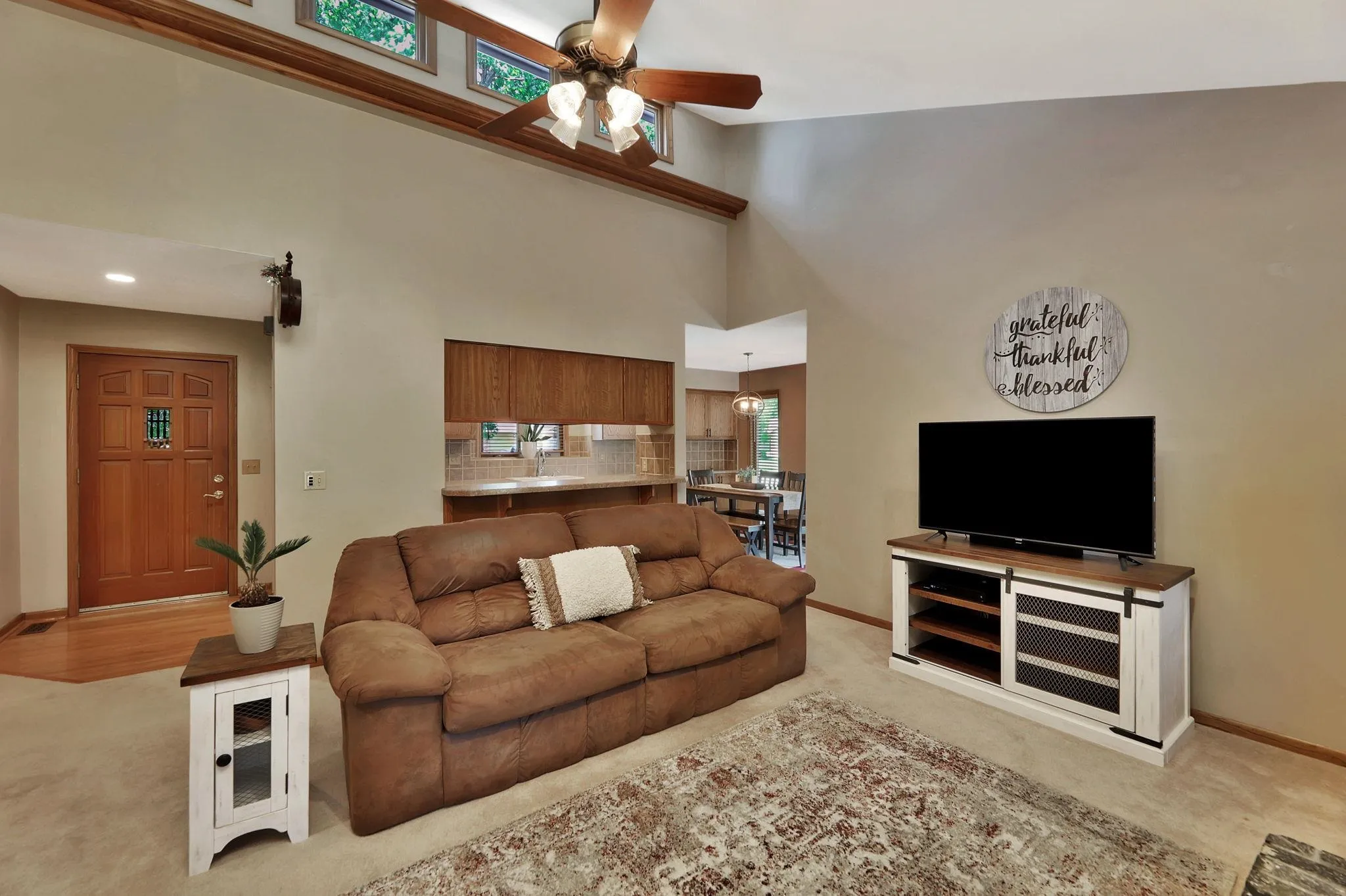 Wichita, Kansas 67212, United States, 4 Bedrooms Bedrooms, ,3 BathroomsBathrooms,Residential,Active,177355