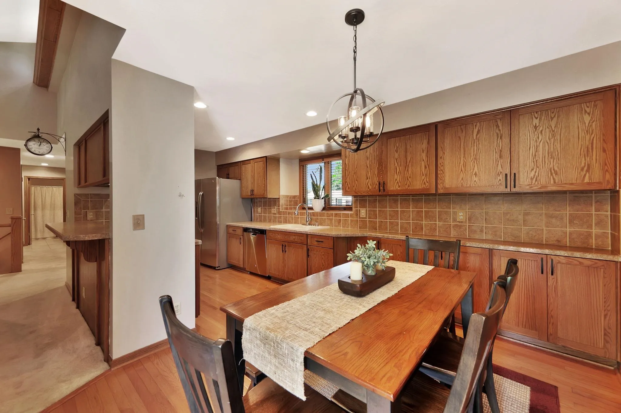 Wichita, Kansas 67212, United States, 4 Bedrooms Bedrooms, ,3 BathroomsBathrooms,Residential,Active,177355