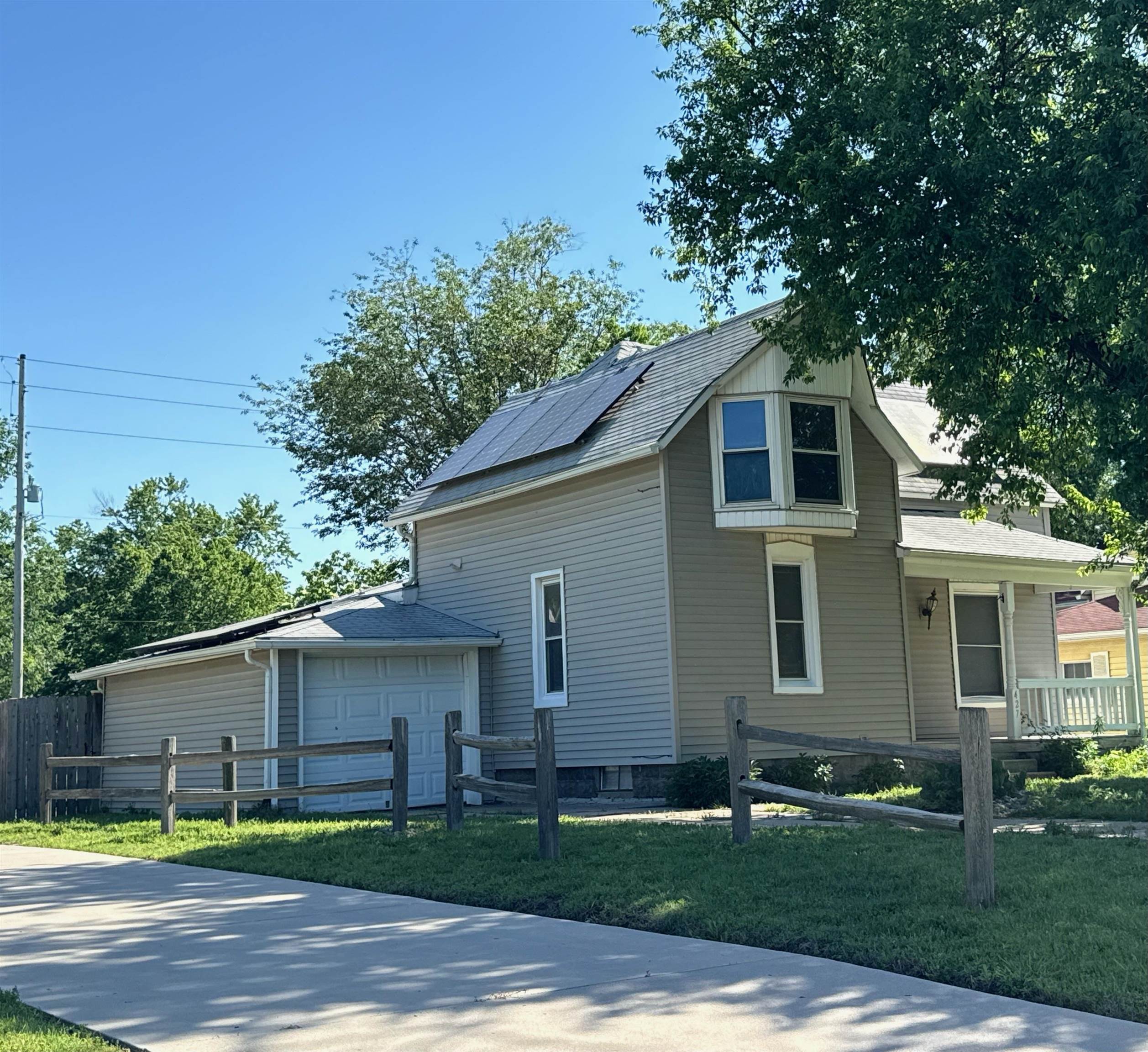 427 E 11th St, Newton, Kansas image 32