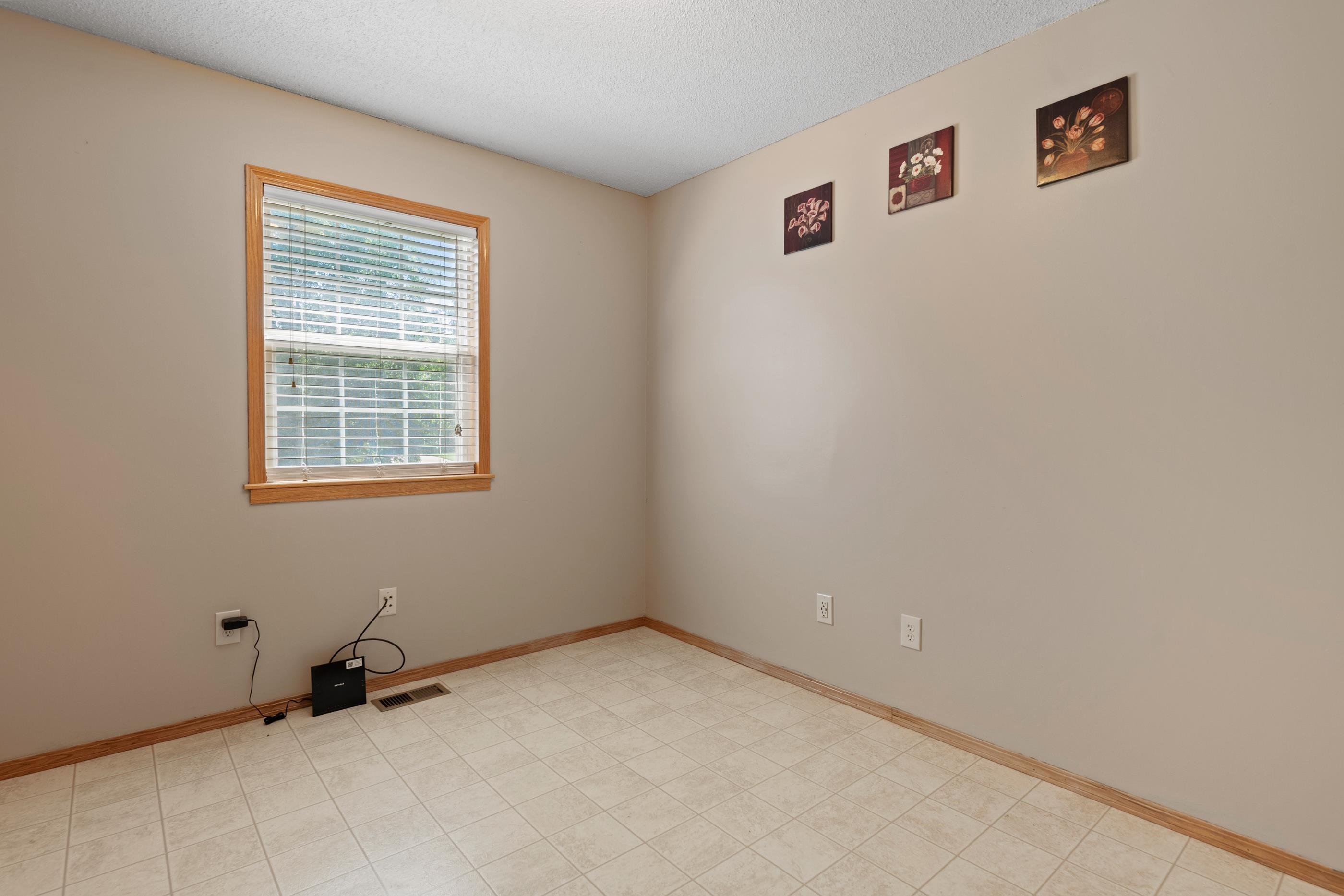 2012 S Crestline St, Wichita, Virginia image 12
