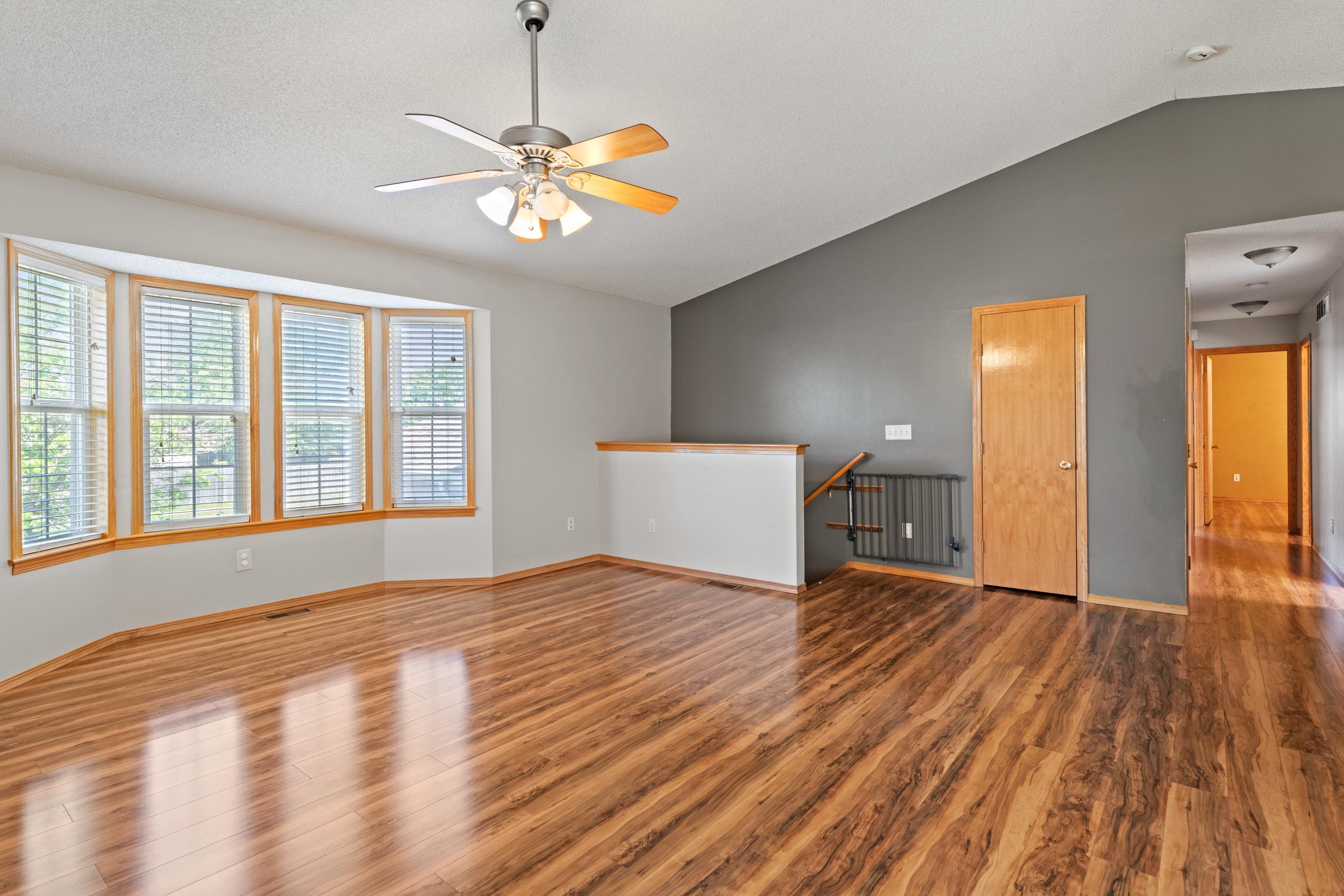 2012 S Crestline St, Wichita, Virginia image 2