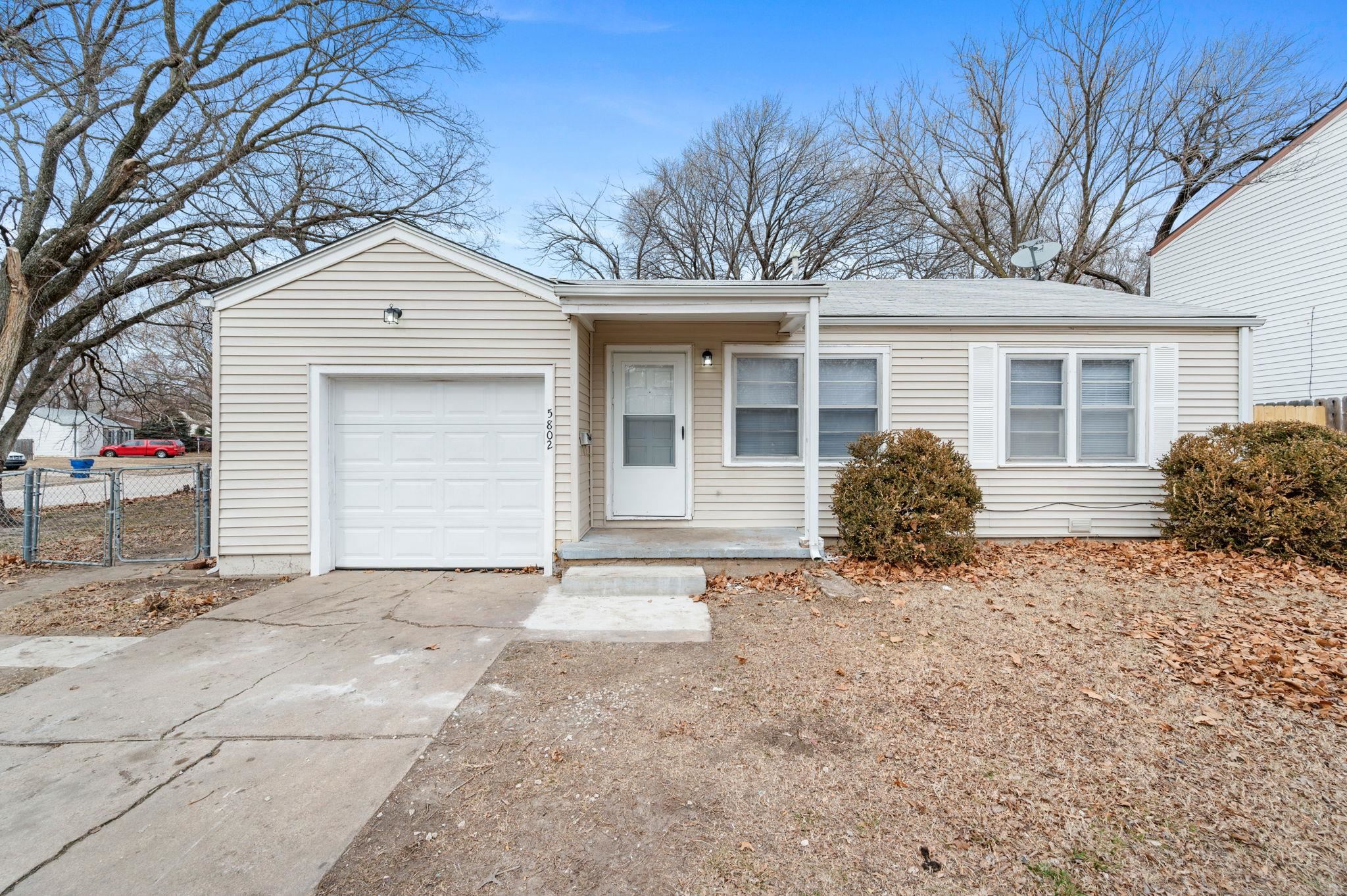 5802 E Skinner St, Wichita, Kansas image 2