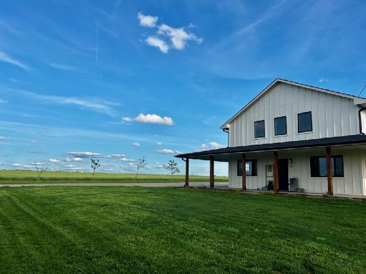 253 W 40th St S, Wellington, Kansas image 1