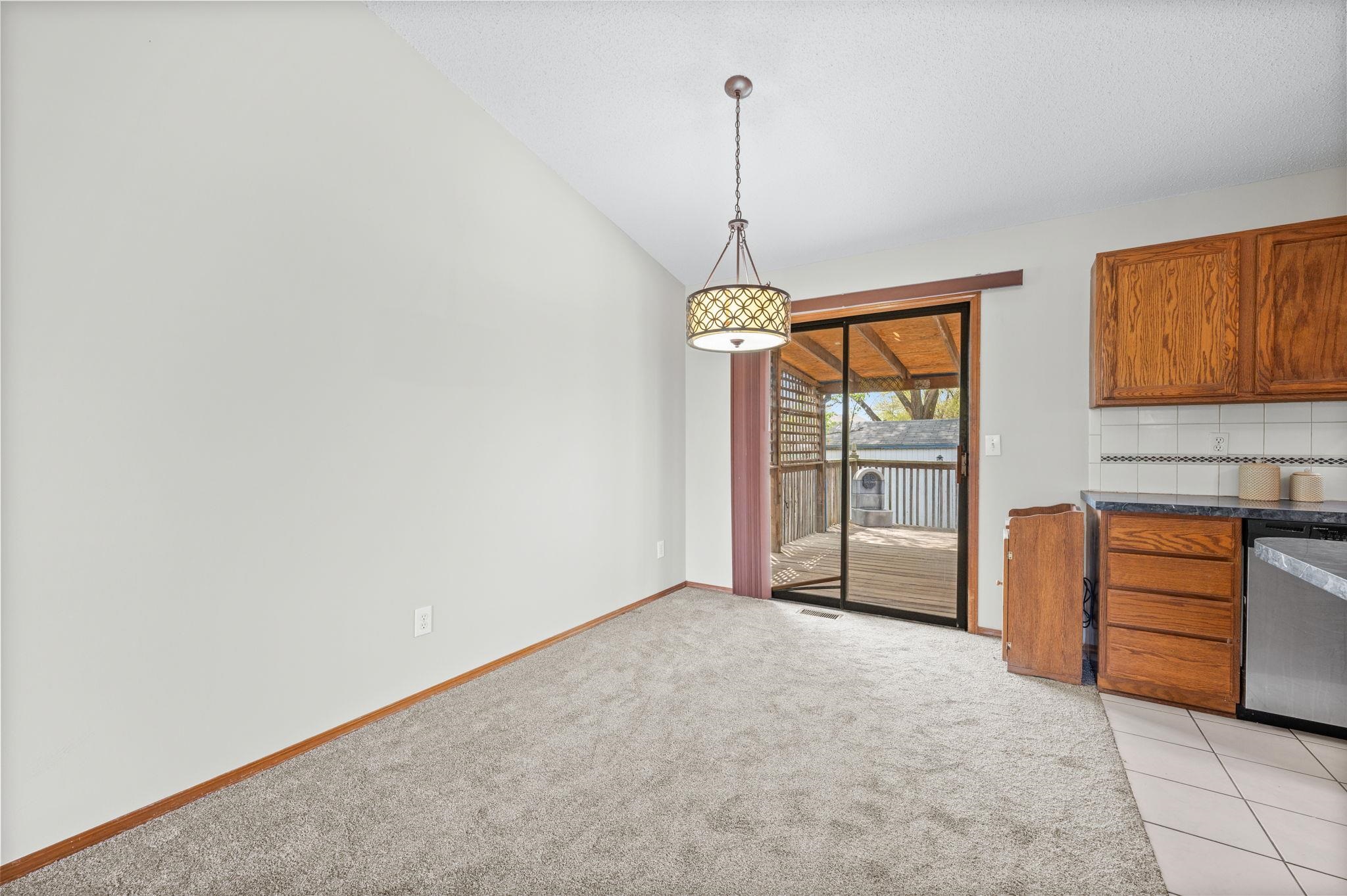 5331 S Stoneborough St, Wichita, Kansas image 8