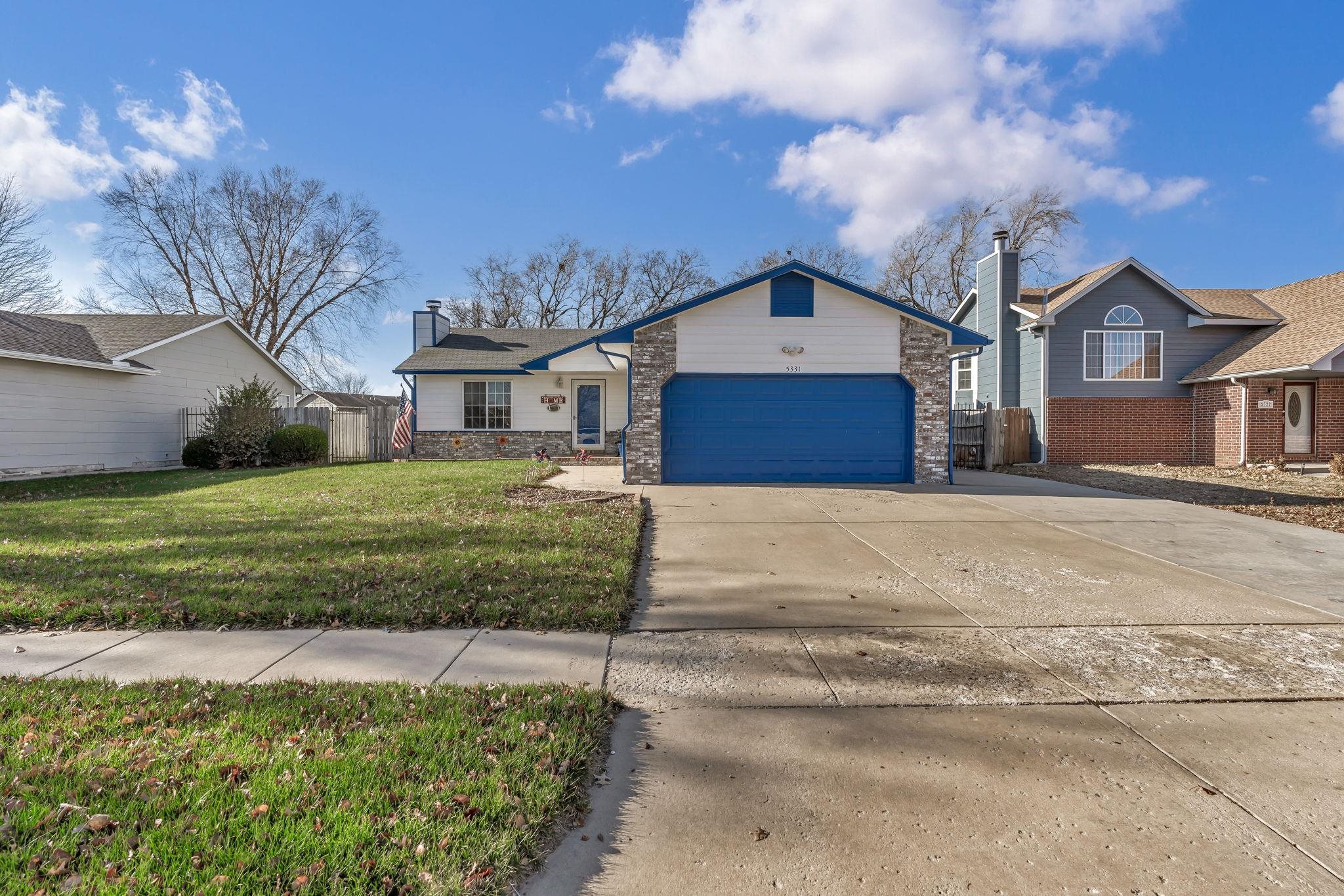 5331 S Stoneborough St, Wichita, Kansas image 2