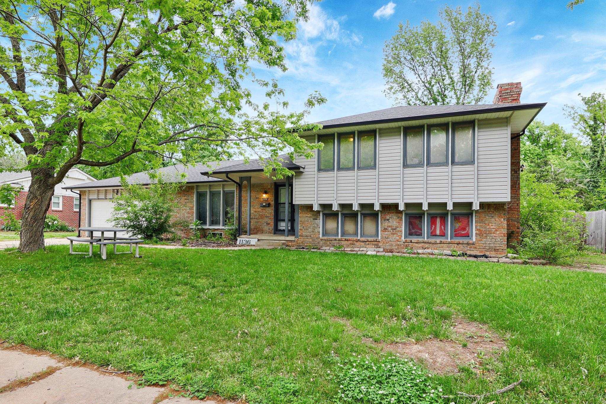 1136 S Apache Dr, Wichita, Virginia image 1