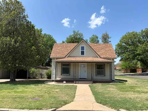 401 S New St, Pratt, KS MLS: 654573