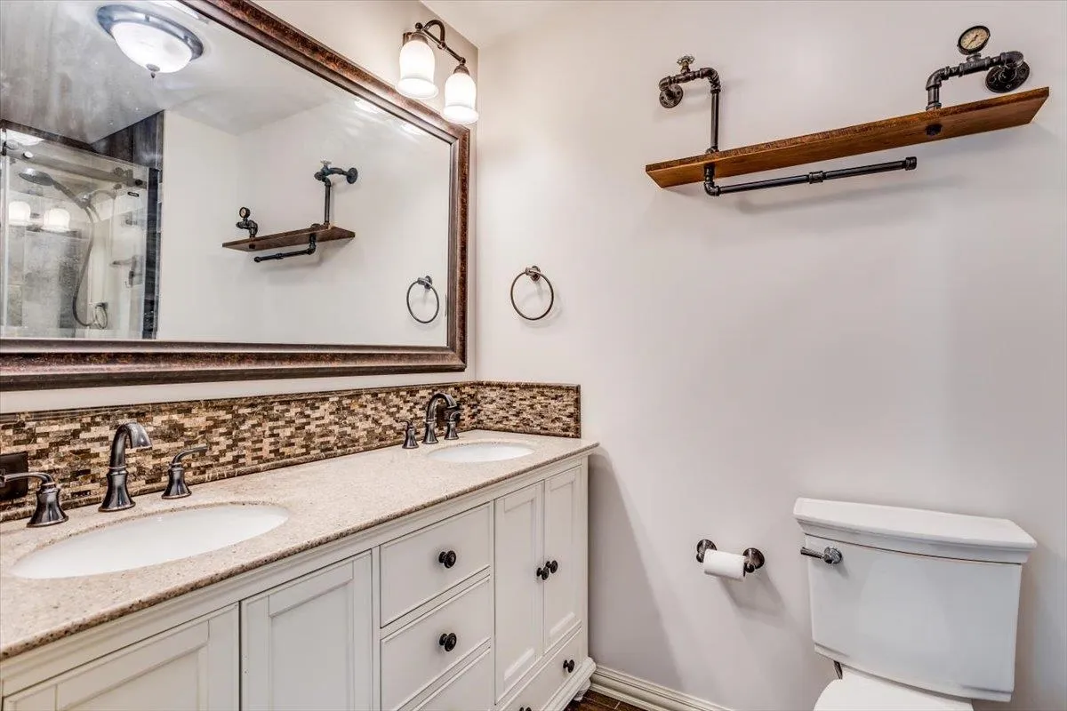 Valley Center, Kansas 67147, United States, 3 Bedrooms Bedrooms, ,2 BathroomsBathrooms,Residential,Pending,43399