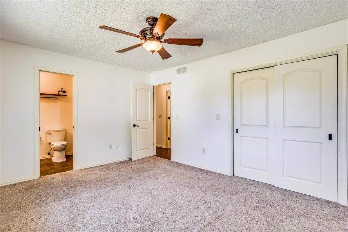 Valley Center, Kansas 67147, United States, 3 Bedrooms Bedrooms, ,2 BathroomsBathrooms,Residential,Pending,43399