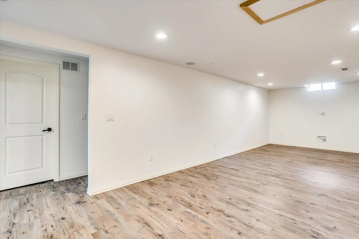 Valley Center, Kansas 67147, United States, 3 Bedrooms Bedrooms, ,2 BathroomsBathrooms,Residential,Pending,43399