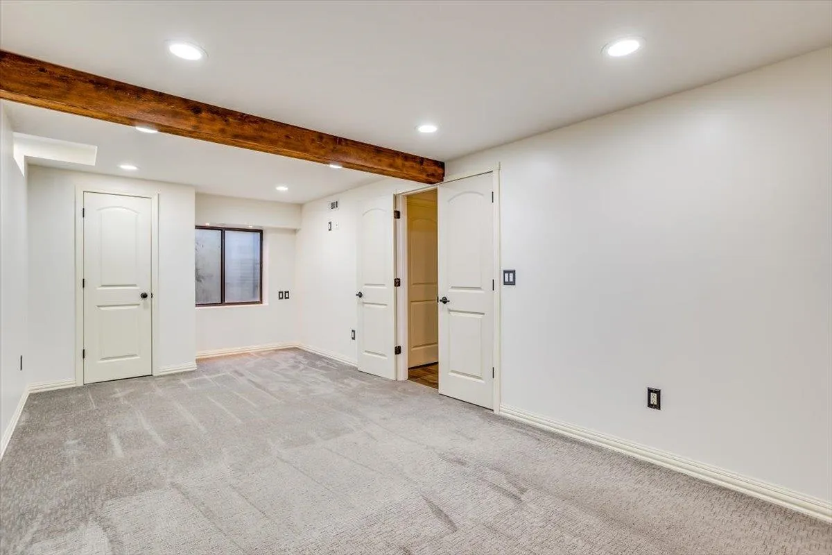 Valley Center, Kansas 67147, United States, 3 Bedrooms Bedrooms, ,2 BathroomsBathrooms,Residential,Pending,43399