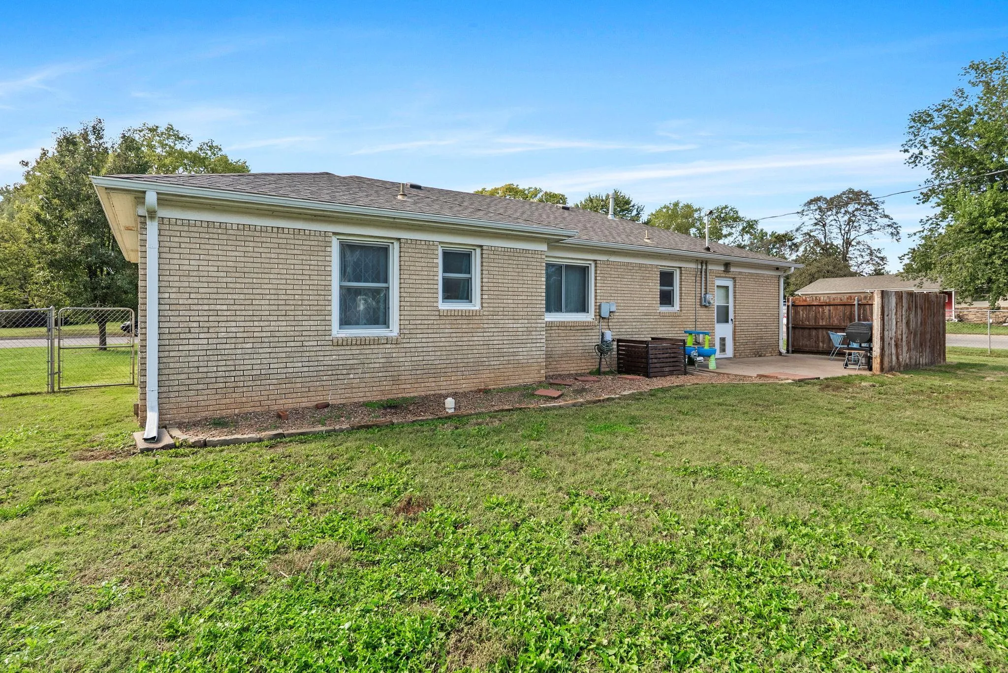 Clearwater, Kansas 67026, United States, 2 Bedrooms Bedrooms, ,1 BathroomBathrooms,Residential,Active,226031