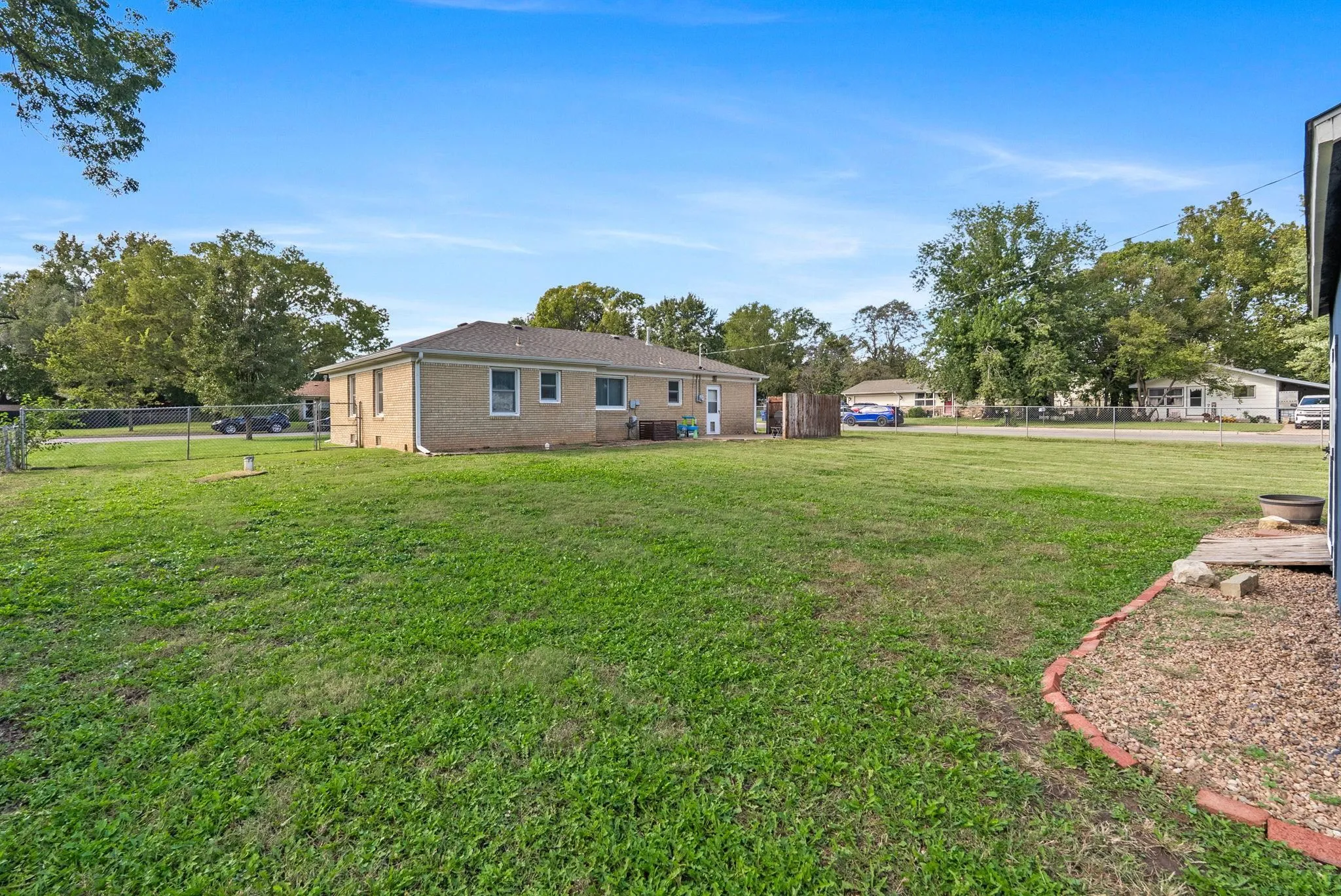 Clearwater, Kansas 67026, United States, 2 Bedrooms Bedrooms, ,1 BathroomBathrooms,Residential,Active,226031