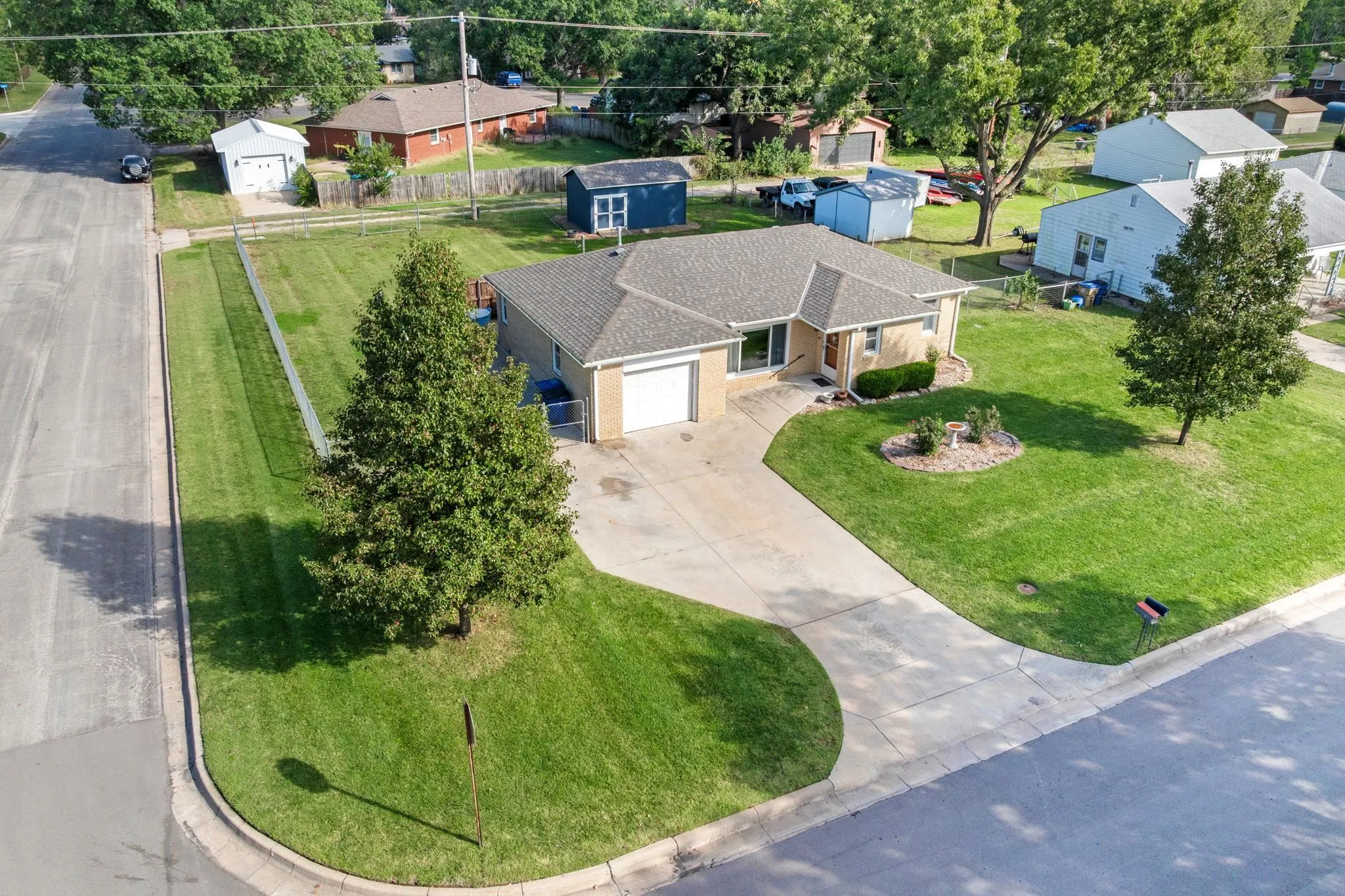 Clearwater, Kansas 67026, United States, 2 Bedrooms Bedrooms, ,1 BathroomBathrooms,Residential,Active,226031