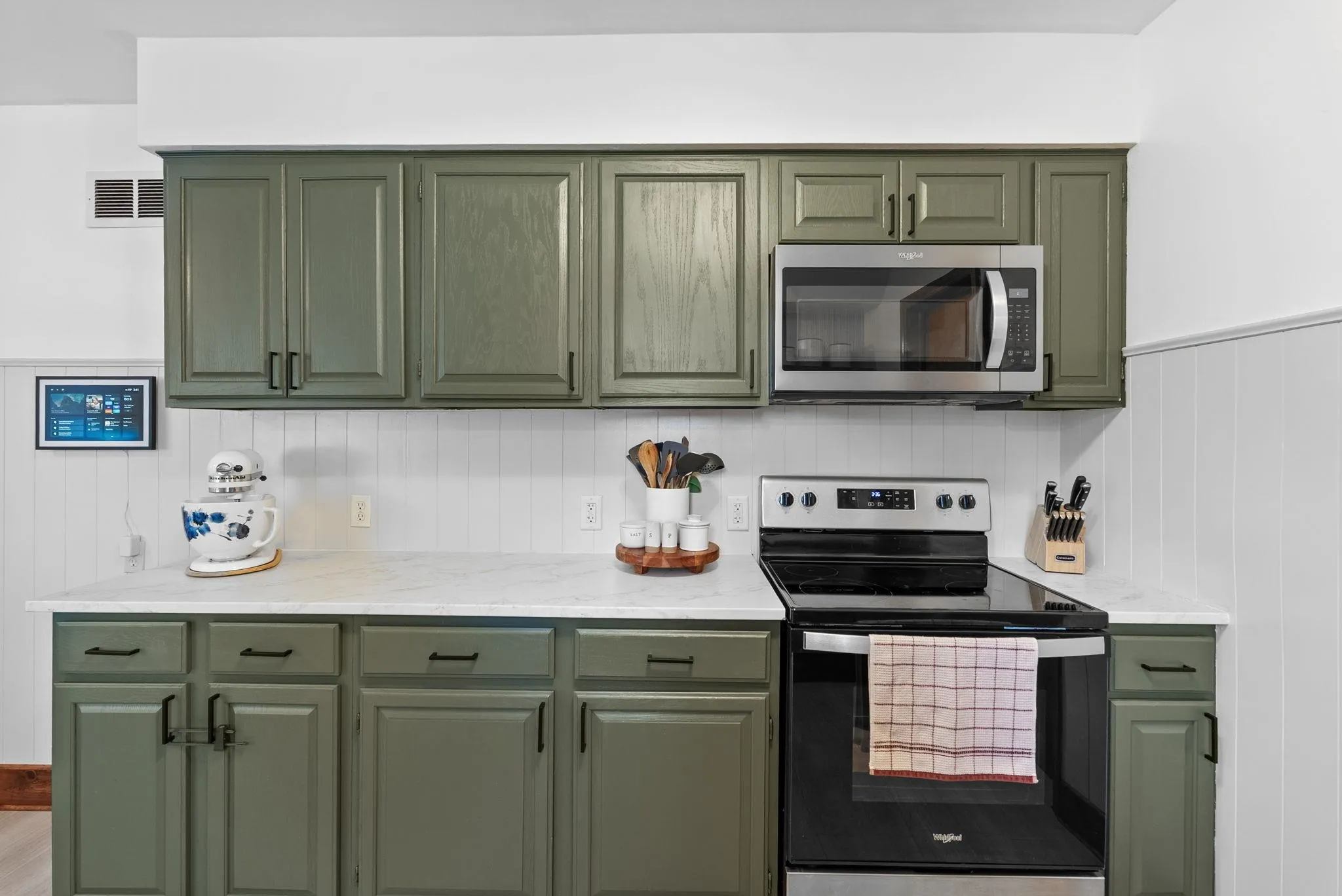 Clearwater, Kansas 67026, United States, 2 Bedrooms Bedrooms, ,1 BathroomBathrooms,Residential,Active,226031