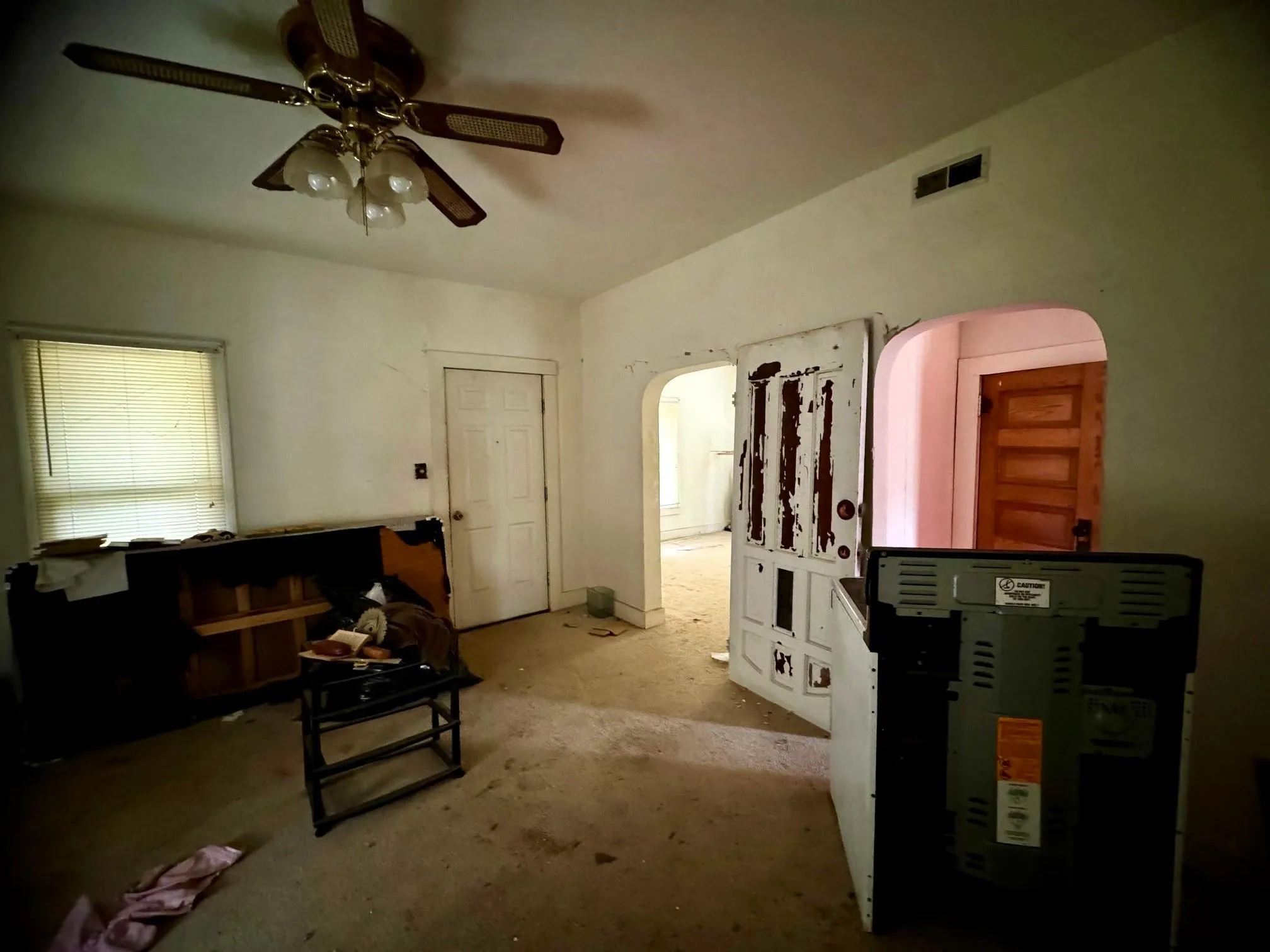 Milan, Kansas 67105, United States, 4 Bedrooms Bedrooms, ,1 BathroomBathrooms,Residential,Active,234250