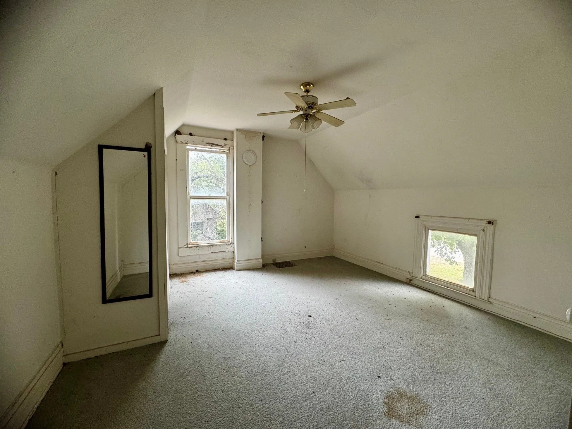 Milan, Kansas 67105, United States, 4 Bedrooms Bedrooms, ,1 BathroomBathrooms,Residential,Active,234250