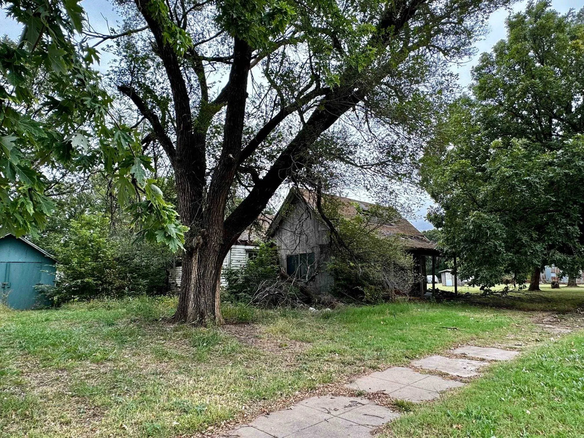 Milan, Kansas 67105, United States, 4 Bedrooms Bedrooms, ,1 BathroomBathrooms,Residential,Active,234250