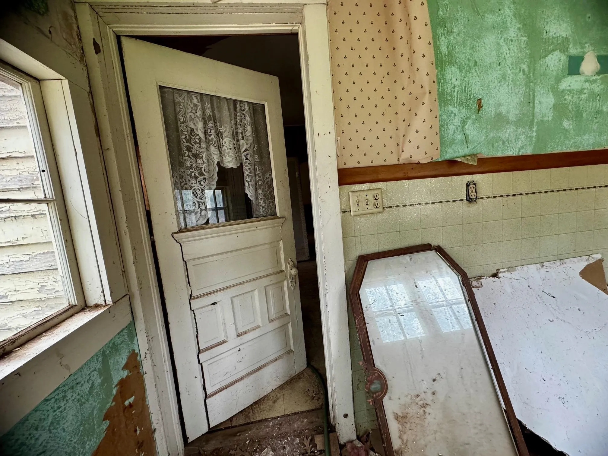 Milan, Kansas 67105, United States, 4 Bedrooms Bedrooms, ,1 BathroomBathrooms,Residential,Active,234250