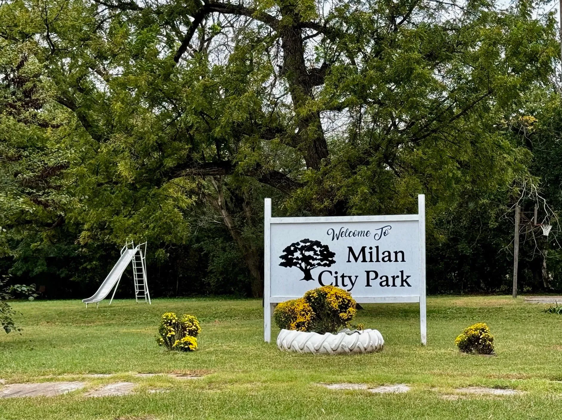 Milan, Kansas 67105, United States, 4 Bedrooms Bedrooms, ,1 BathroomBathrooms,Residential,Active,234250