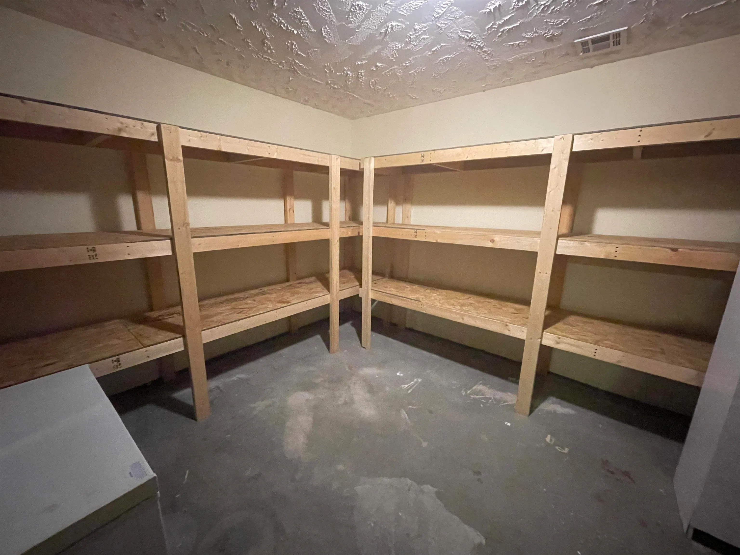 Great Bend, Kansas 67530, United States, 7 Bedrooms Bedrooms, ,4 BathroomsBathrooms,Residential,Active,144126