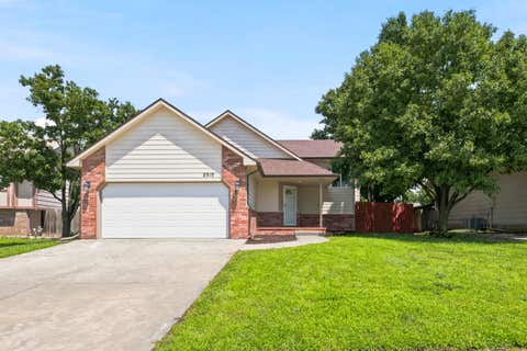 Homes For Sale - 2510 S Cooper St<br/> Wichita, KS 67210