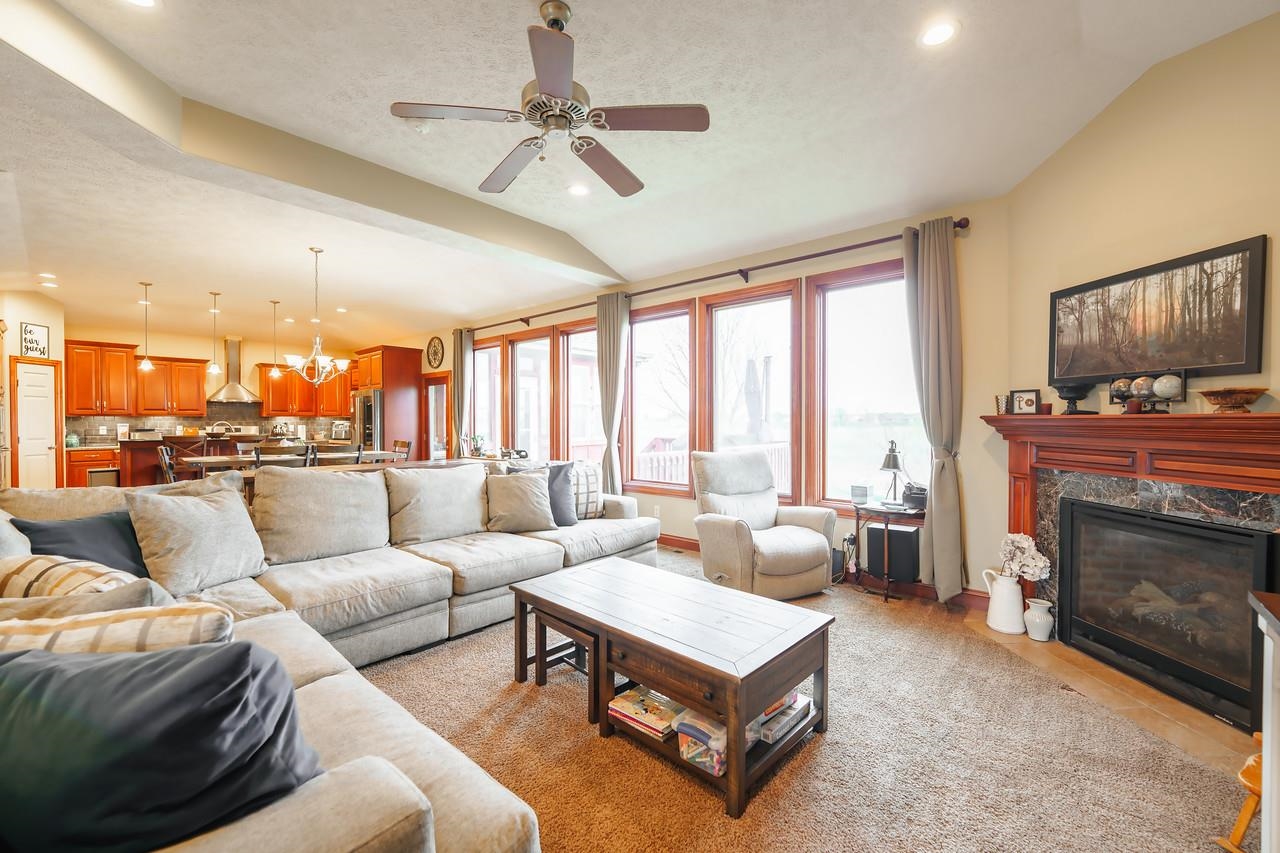 429 Greystone Dr, Salina, Kansas image 4