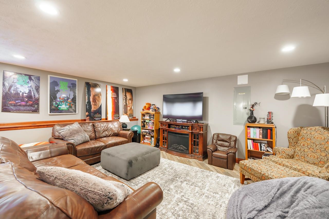 429 Greystone Dr, Salina, Kansas image 16