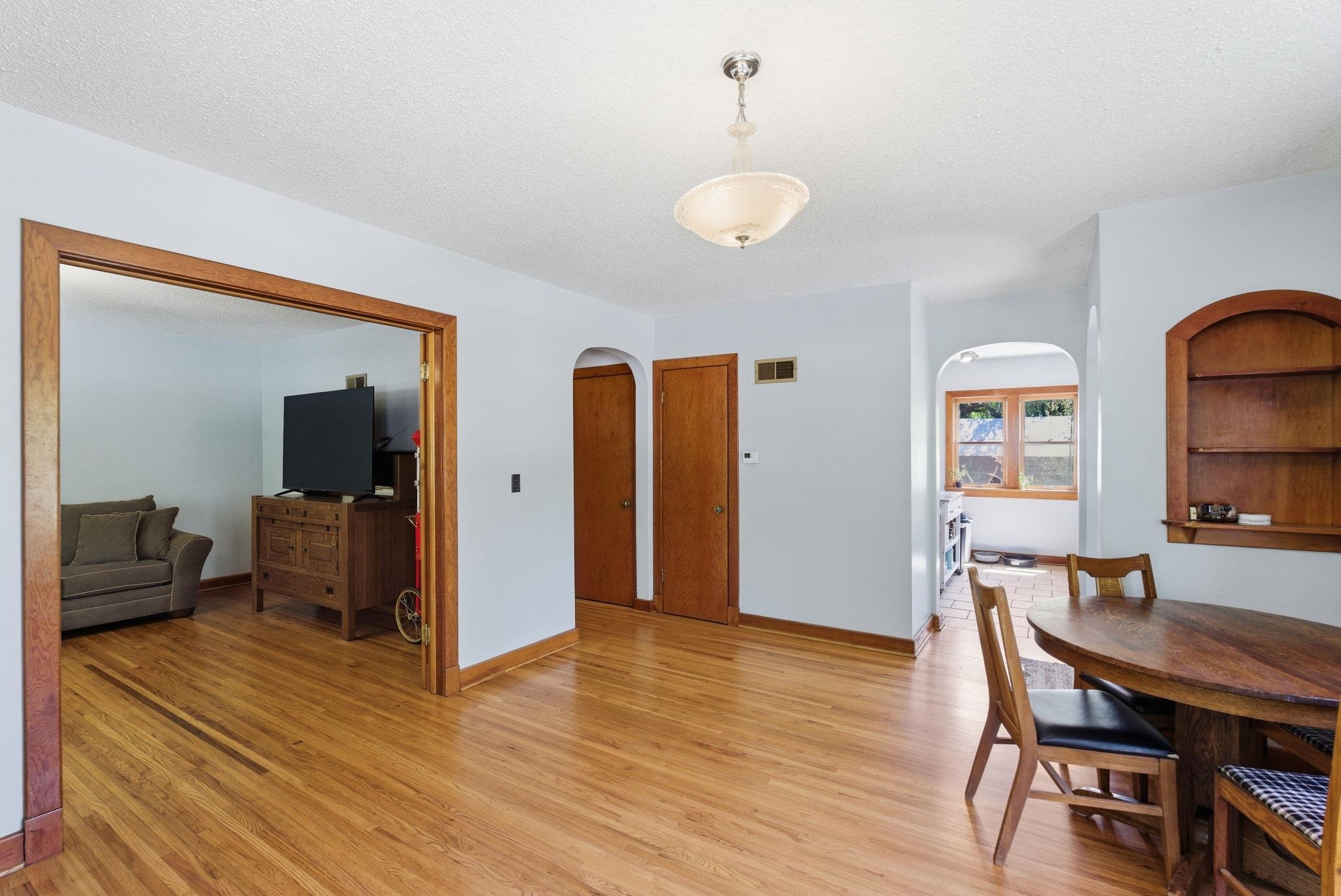 Hesston, Kansas, 67062, United States, 5 Bedrooms Bedrooms, ,2 BathroomsBathrooms,Residential,Active,2042678