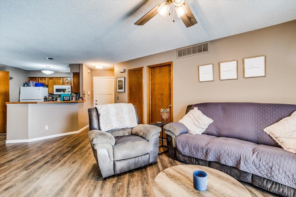 301 S Rock Rd, Derby, Kansas image 8