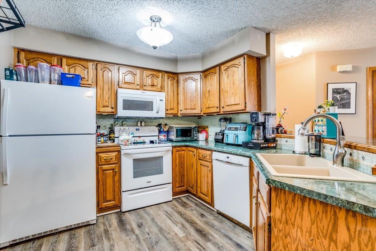 301 S Rock Rd, Derby, Kansas image 11