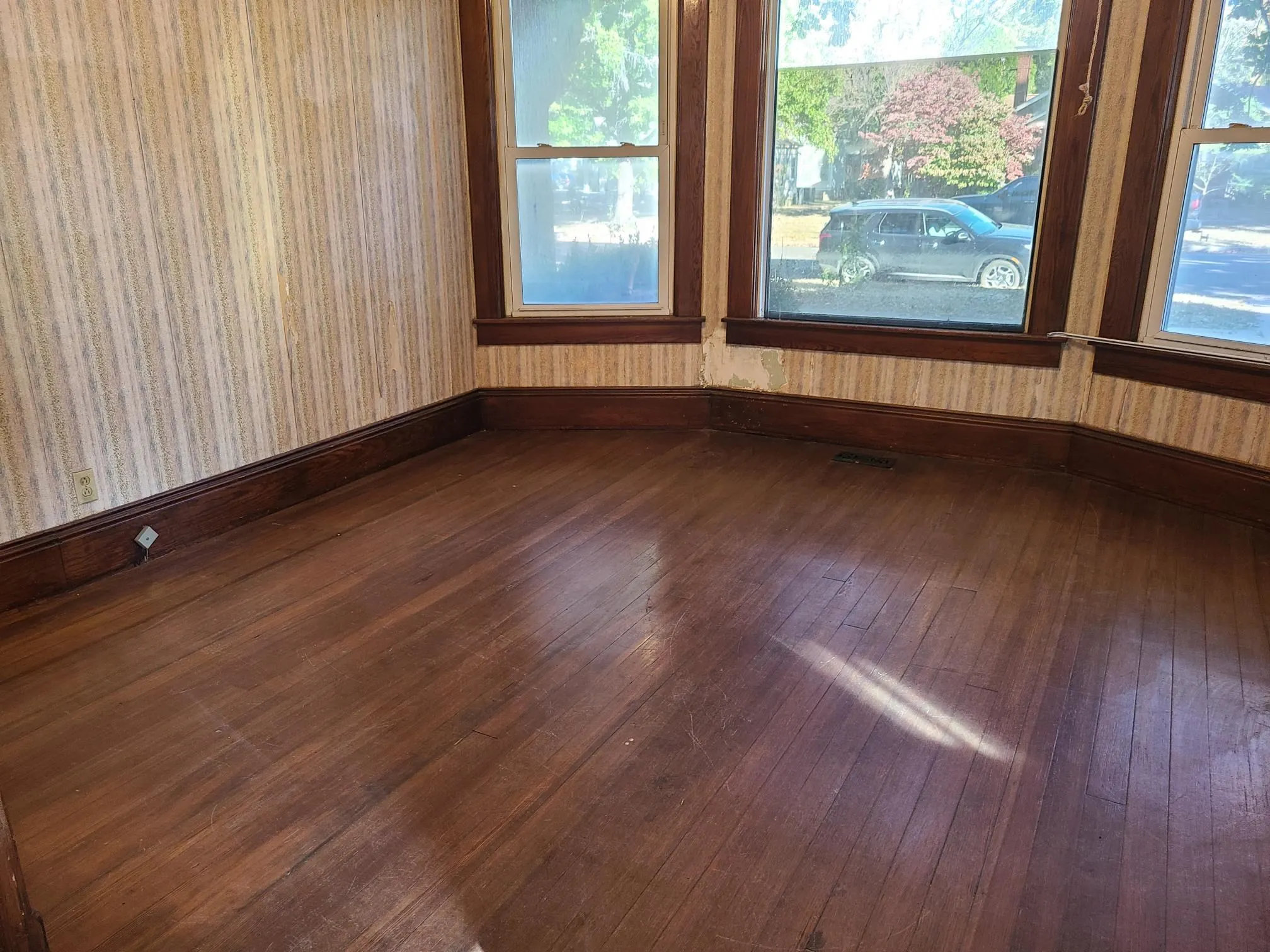 Winfield, Kansas 67156, United States, 3 Bedrooms Bedrooms, ,2 BathroomsBathrooms,Residential,Active,147143