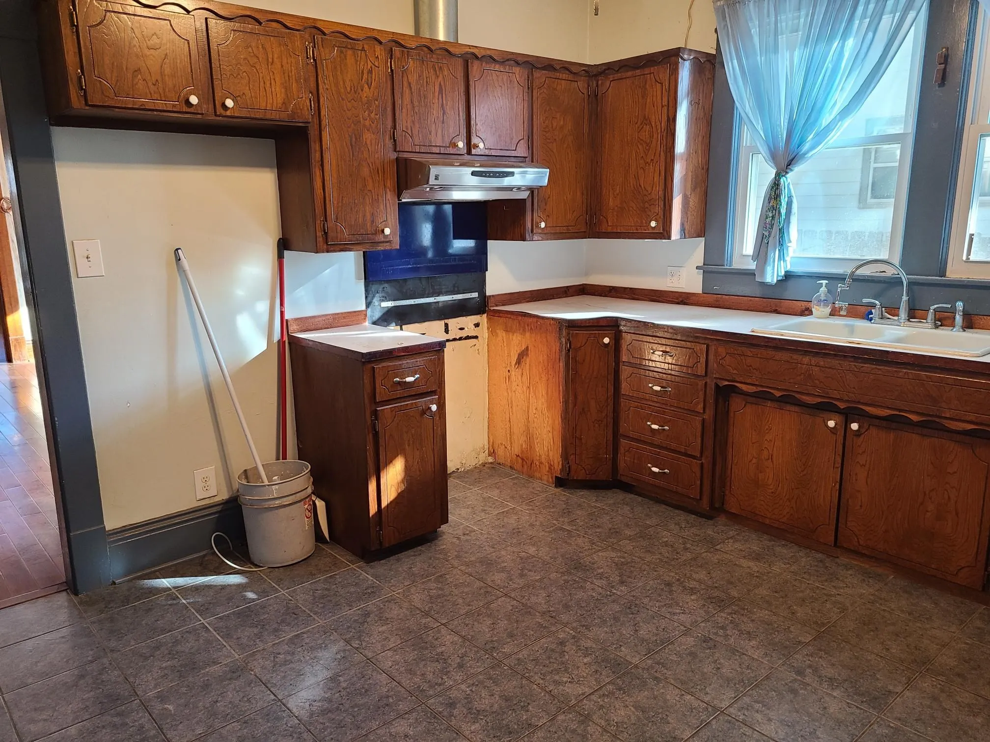 Winfield, Kansas 67156, United States, 3 Bedrooms Bedrooms, ,2 BathroomsBathrooms,Residential,Active,147143